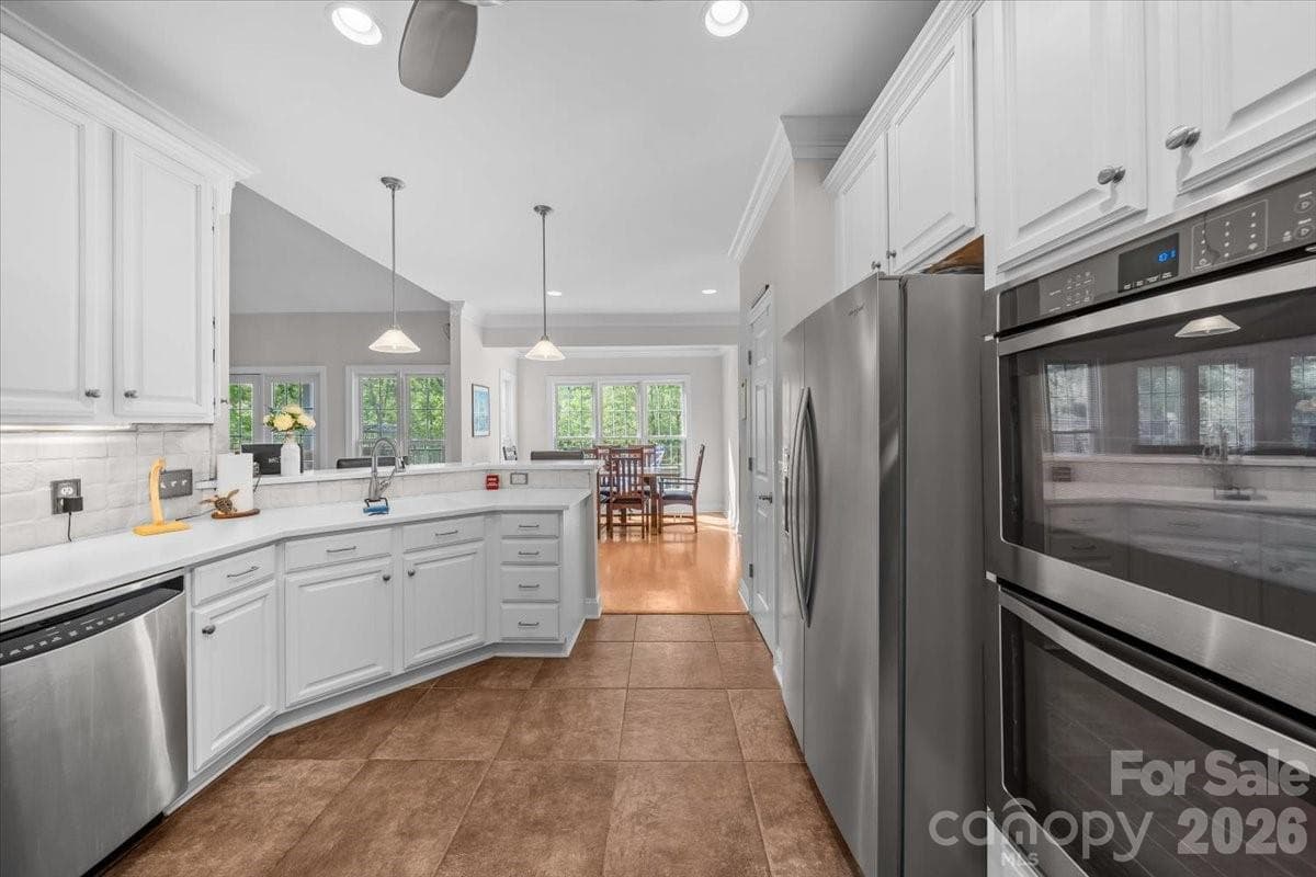 Single Family Residence at Lexington, photo 28 of 59