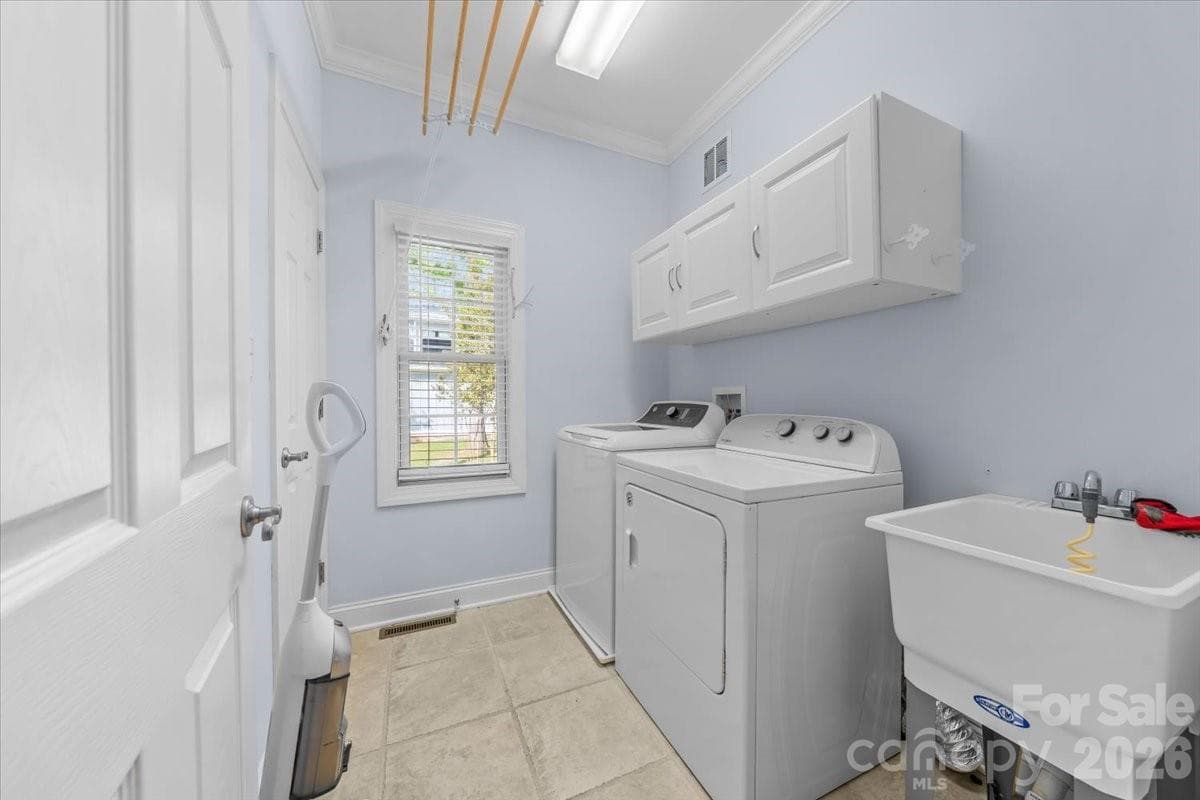 Single Family Residence at Lexington, photo 35 of 59