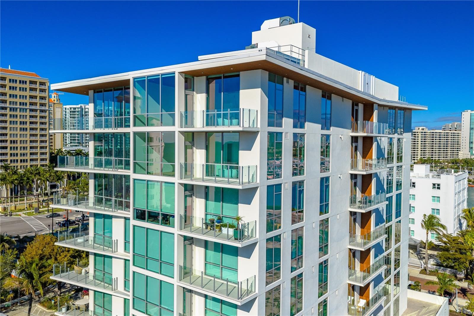 Condominium at 111 GOLDEN GATE #701, SARASOTA, photo 5 of 77