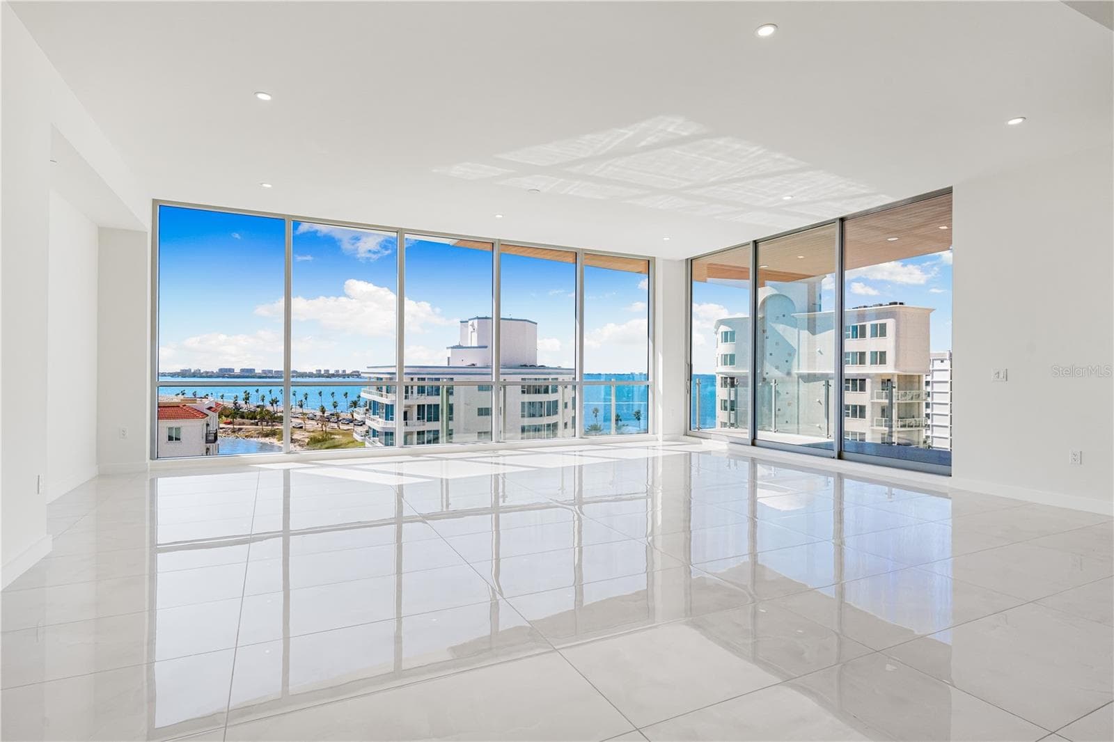 Condominium at 111 GOLDEN GATE #701, SARASOTA, photo 9 of 77