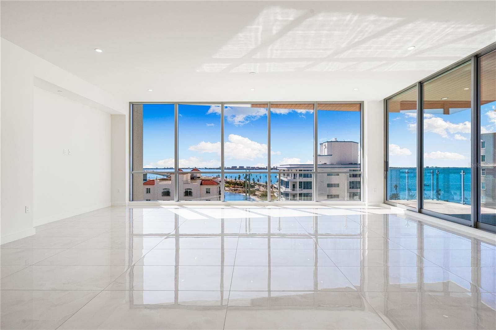 Condominium at 111 GOLDEN GATE #701, SARASOTA, photo 10 of 77