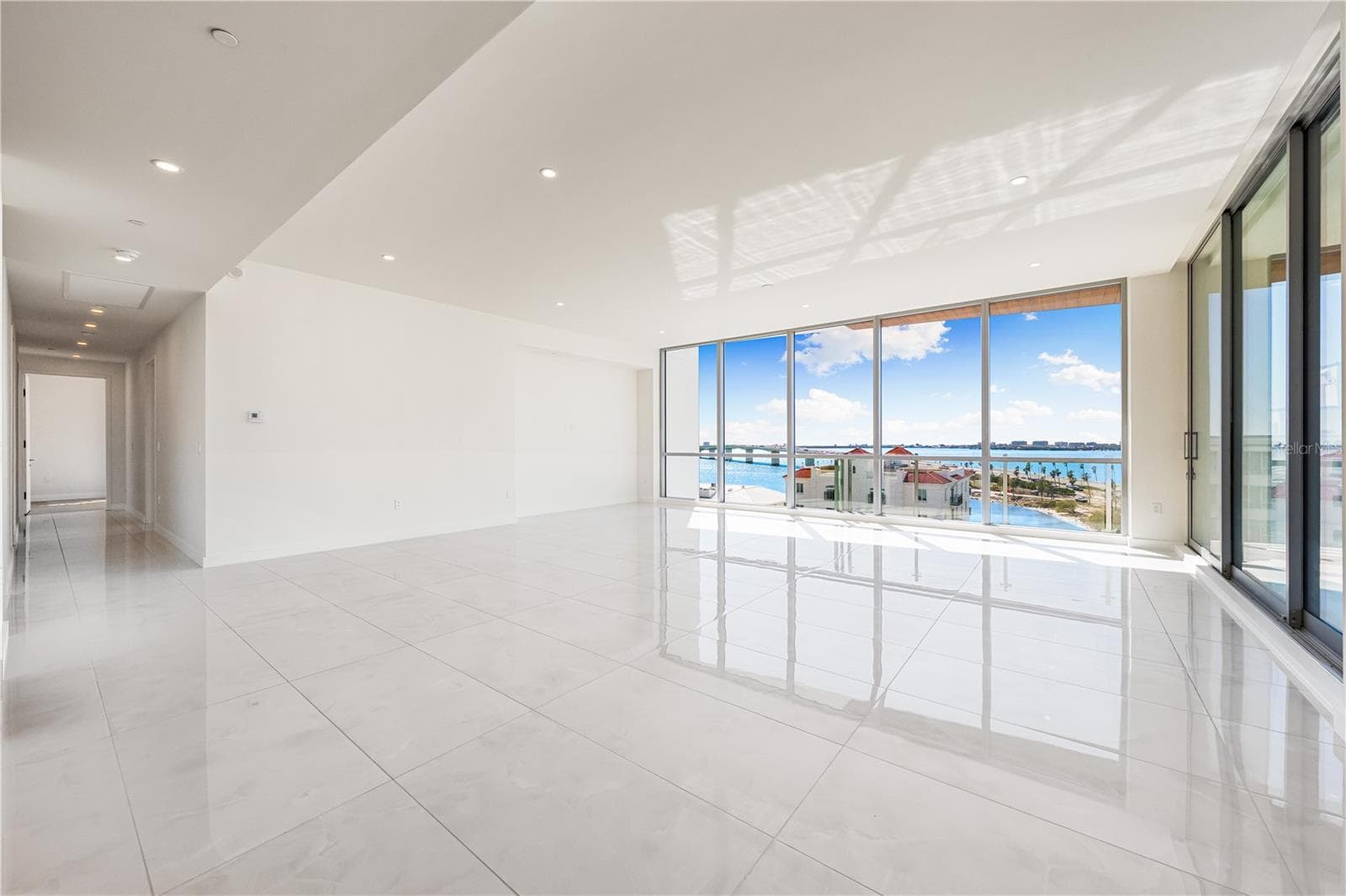 Condominium at 111 GOLDEN GATE #701, SARASOTA, photo 11 of 77