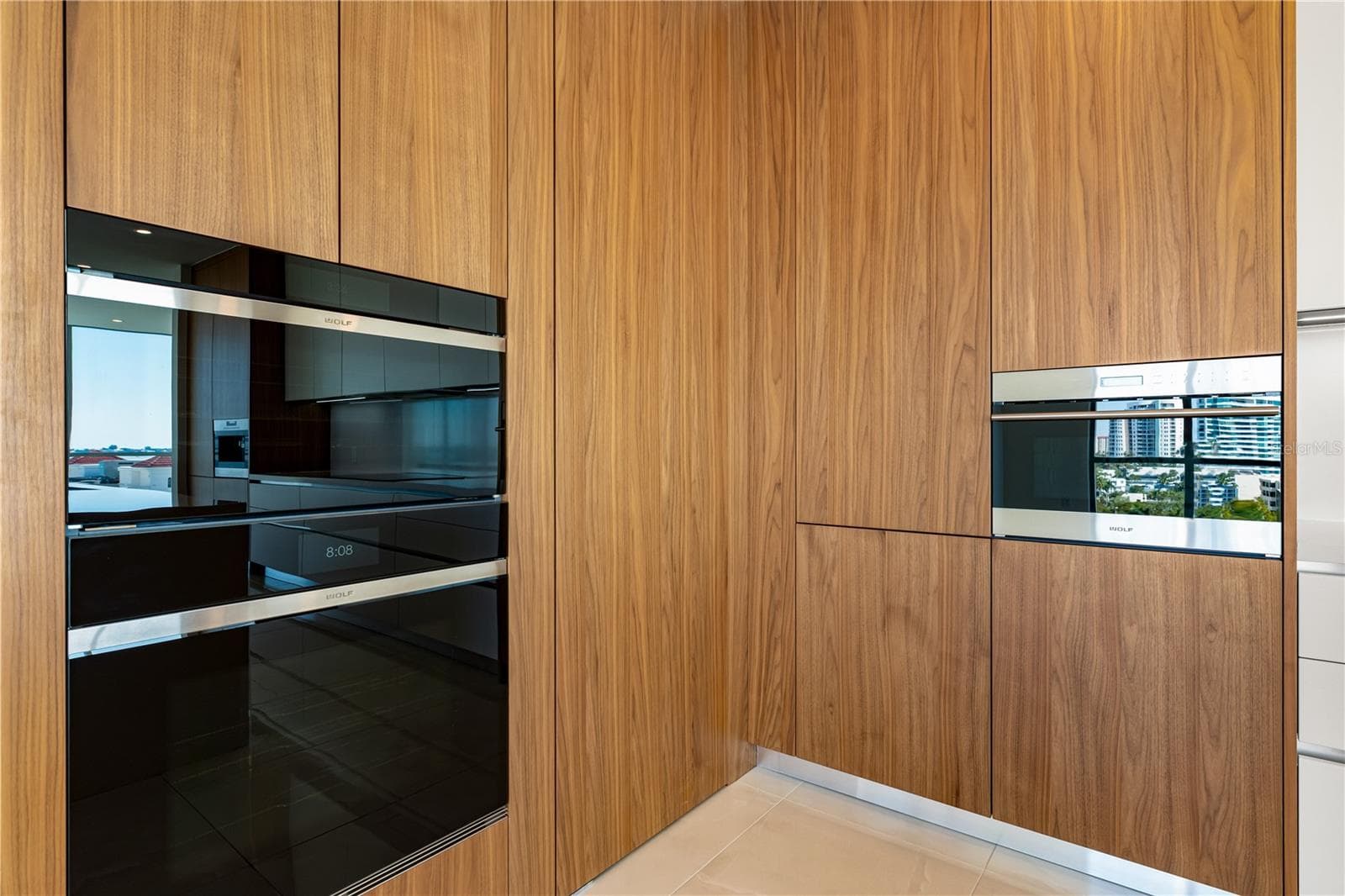 Condominium at 111 GOLDEN GATE #701, SARASOTA, photo 23 of 77