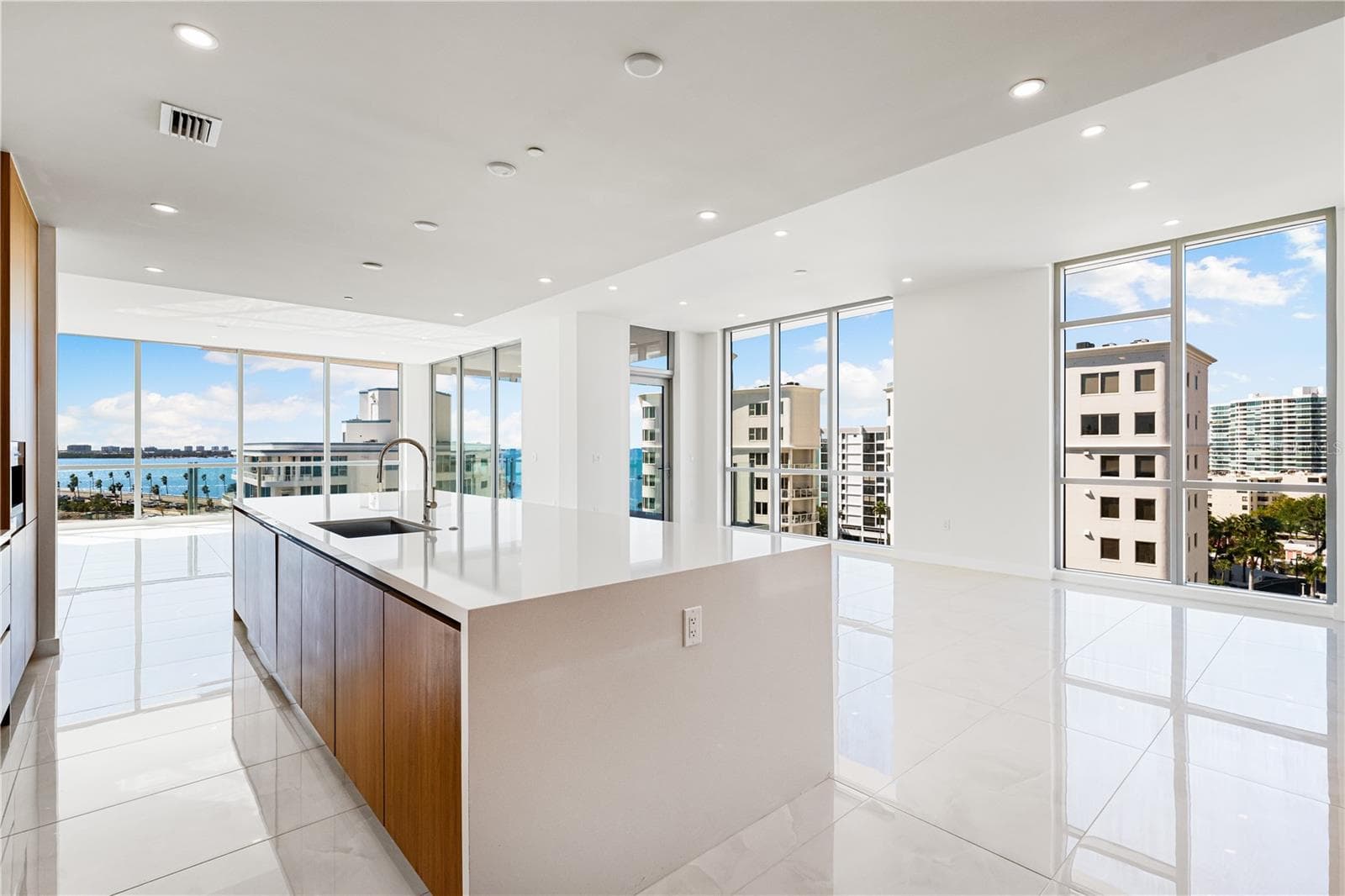 Condominium at 111 GOLDEN GATE #701, SARASOTA, photo 26 of 77