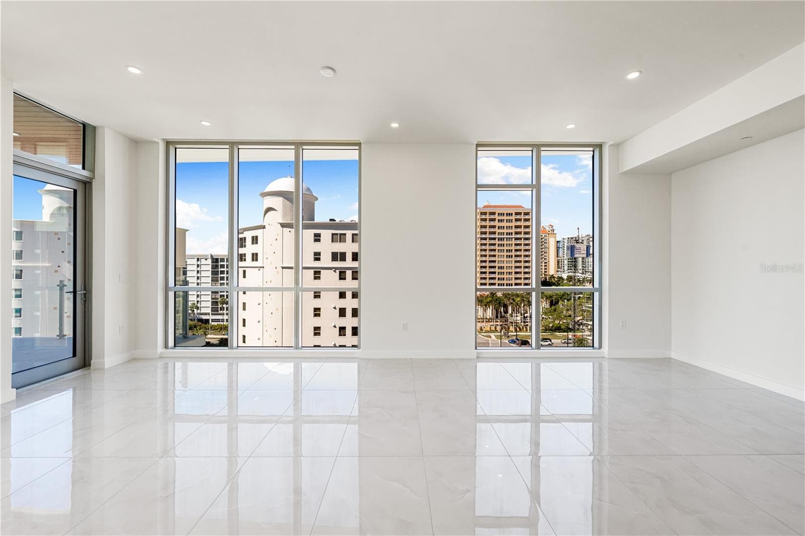 Condominium at 111 GOLDEN GATE #701, SARASOTA, photo 29 of 77