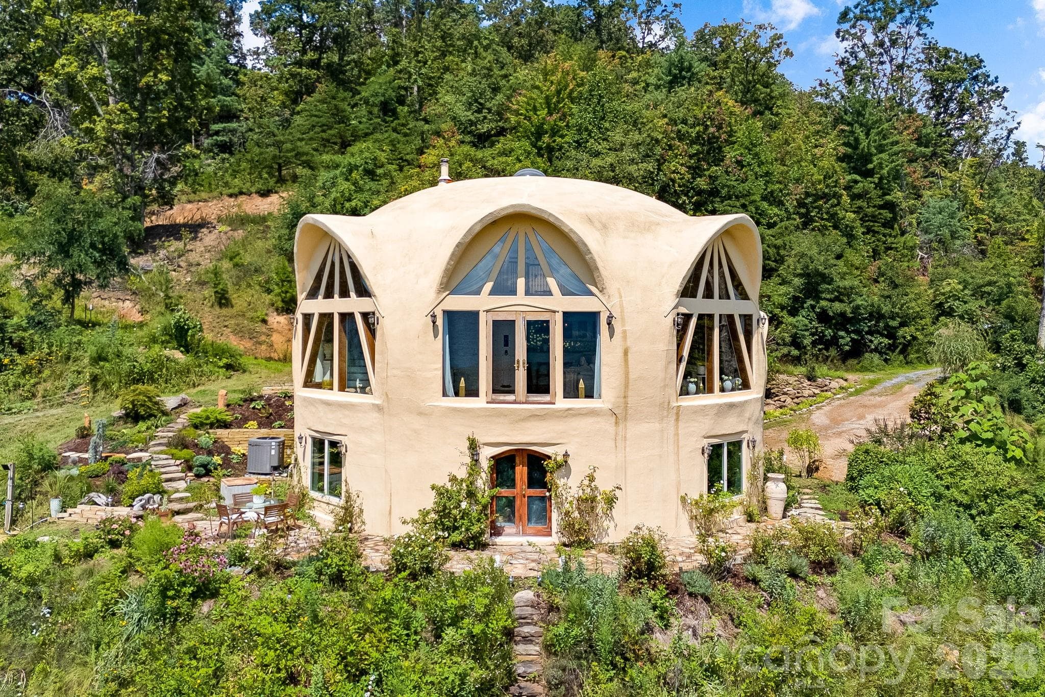 Single Family Residence at Weaverville, photo 7 of 48