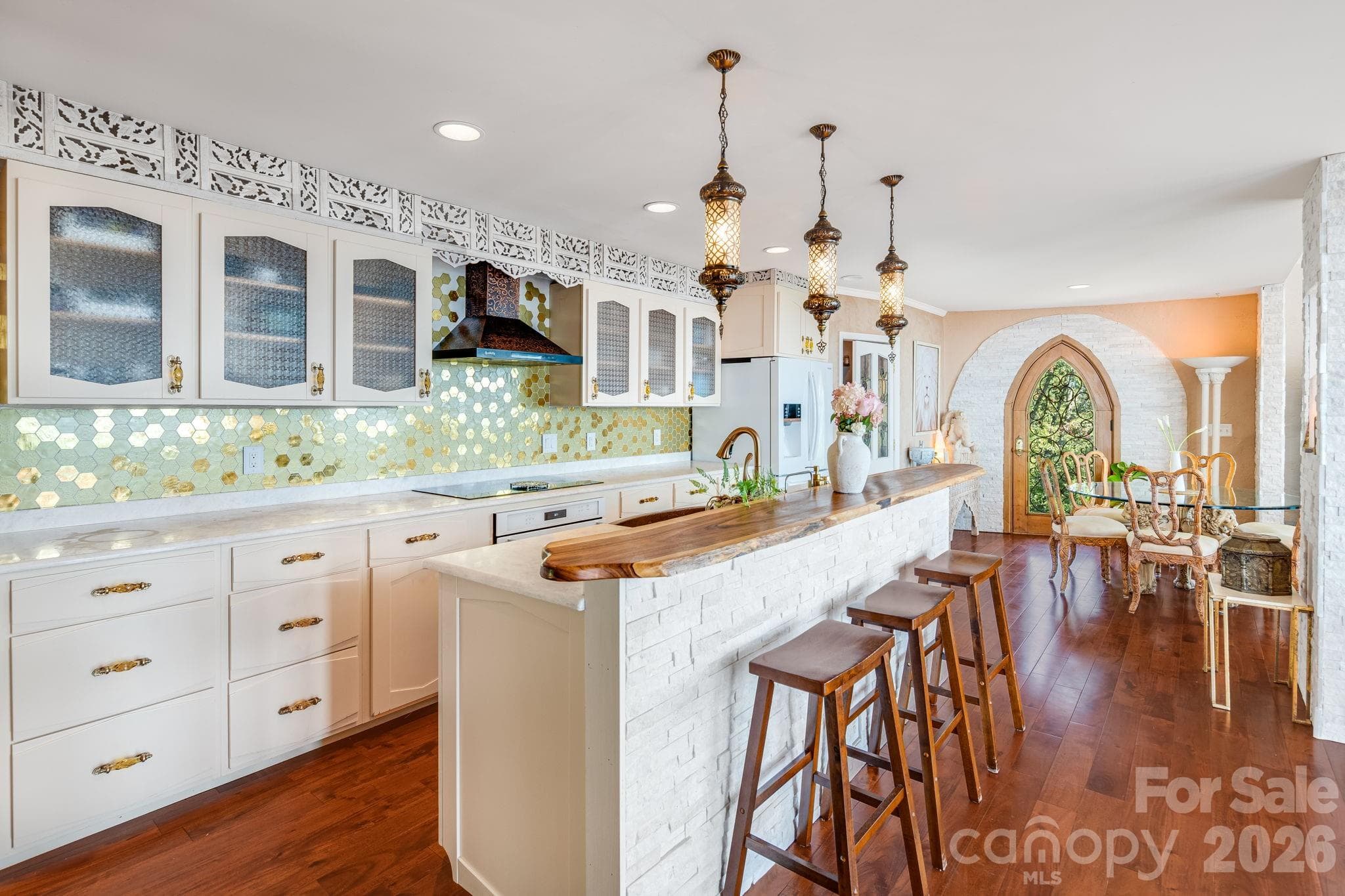 Single Family Residence at Weaverville, photo 8 of 48