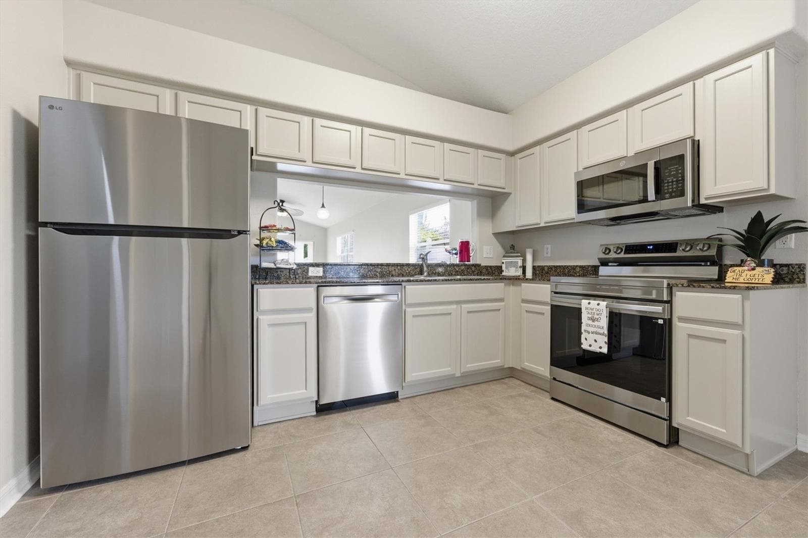 KITCHEN 1 - 25831 SYME CT, LAND O LAKES