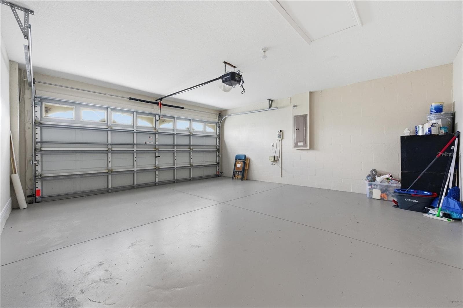 GARAGE - 25831 SYME CT, LAND O LAKES