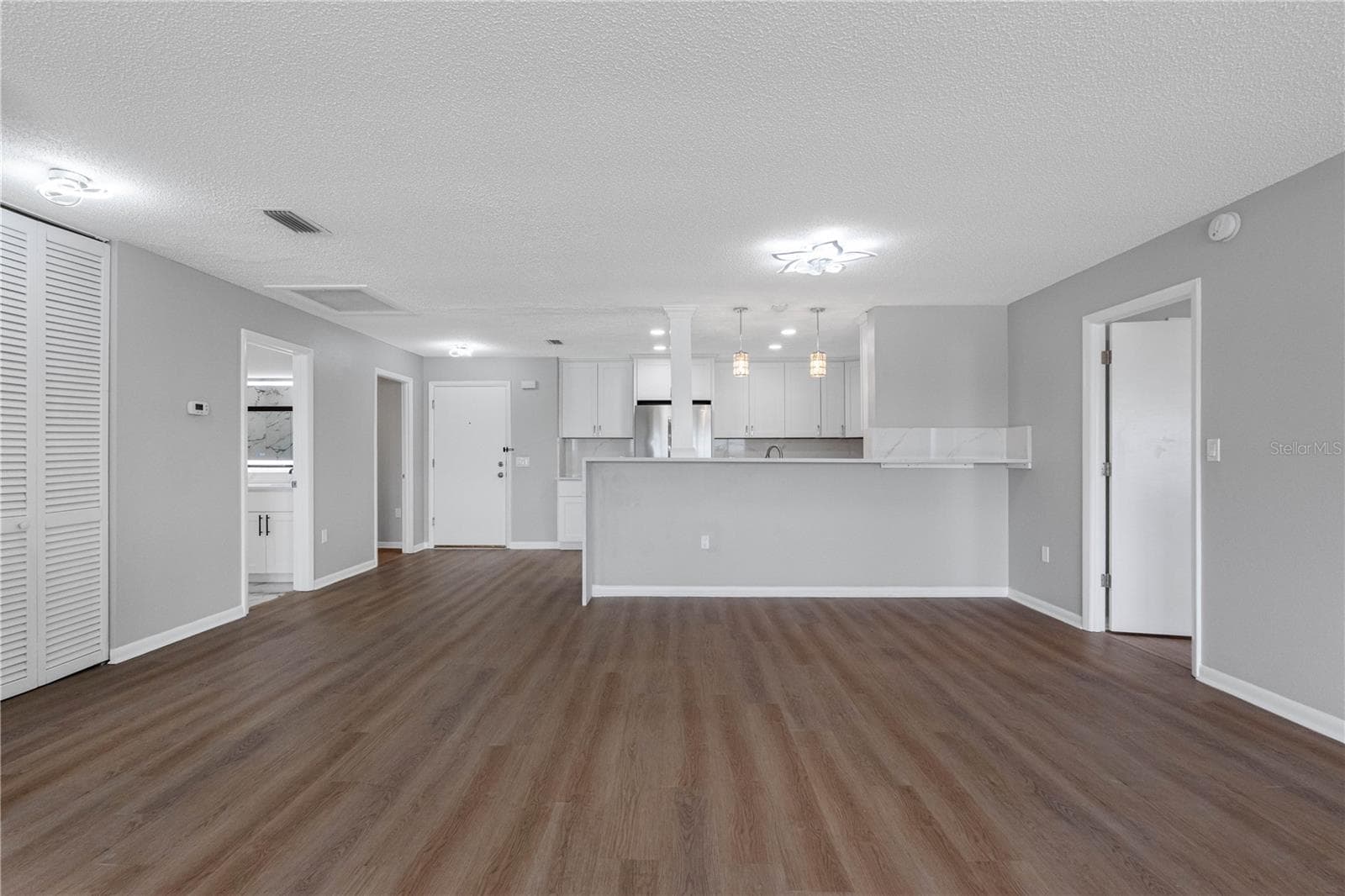 Dining/Living - 100 BLUFF VIEW DR #404C, BELLEAIR BLUFFS