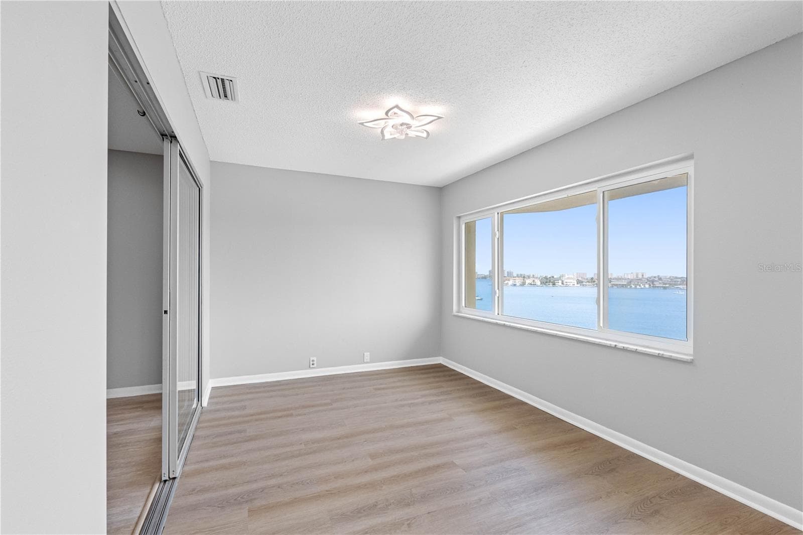Den/Office - 100 BLUFF VIEW DR #404C, BELLEAIR BLUFFS