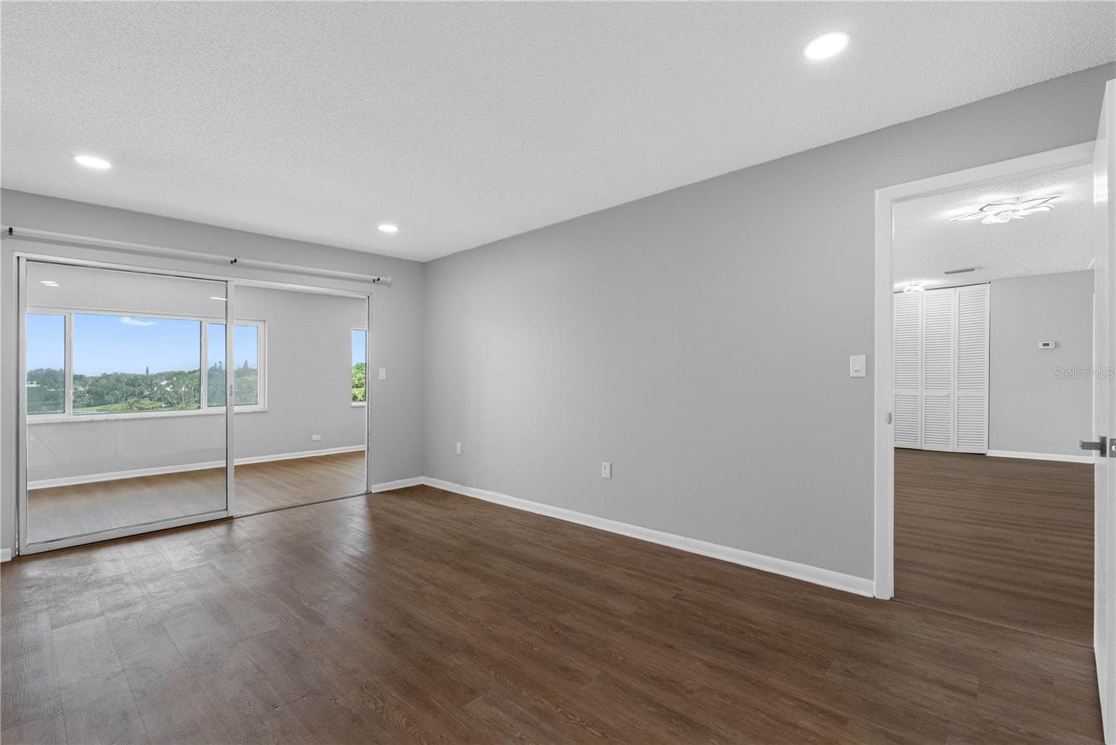 Primary Bedroom - 100 BLUFF VIEW DR #404C, BELLEAIR BLUFFS