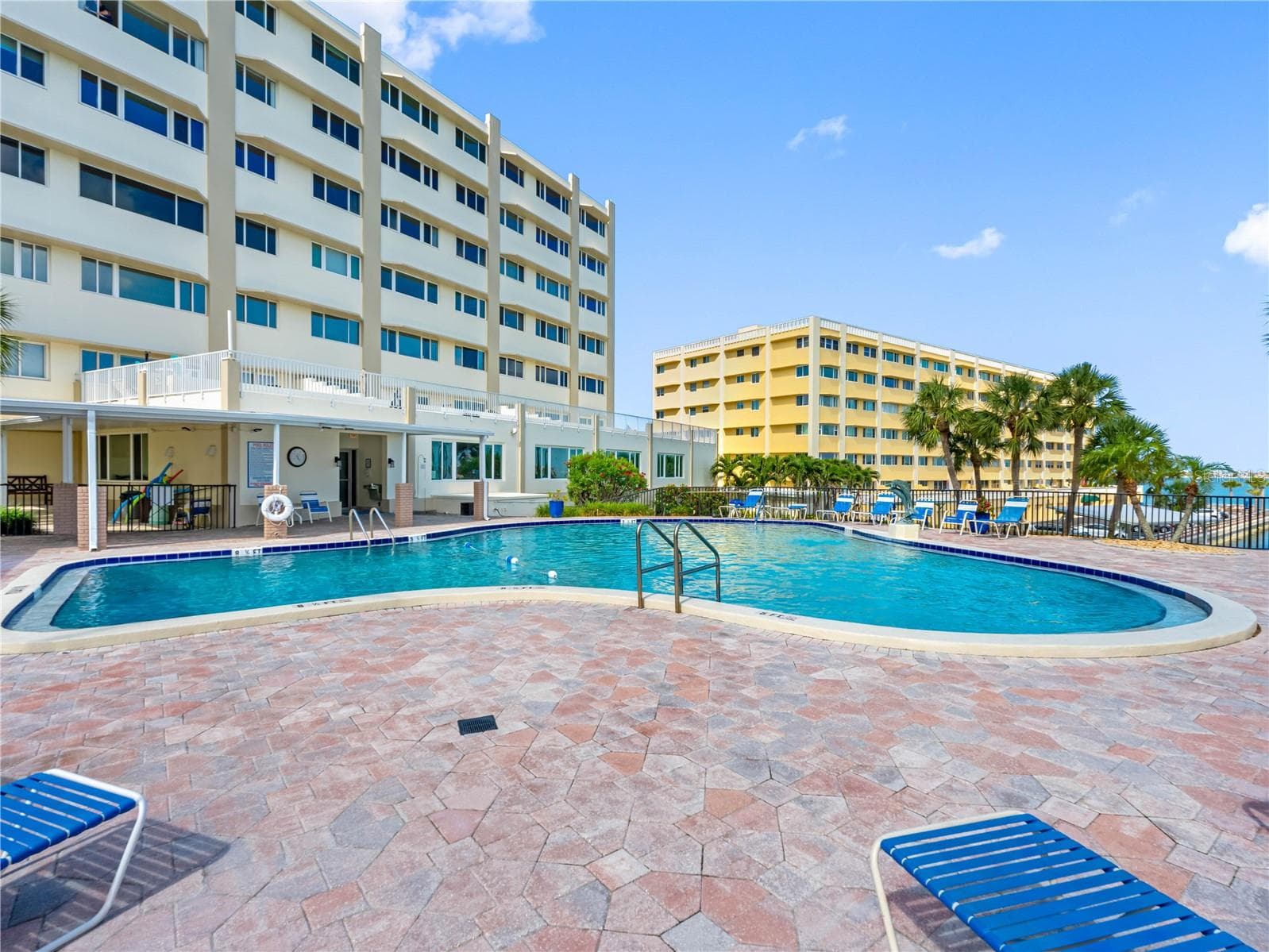 Community Pool - 100 BLUFF VIEW DR #404C, BELLEAIR BLUFFS