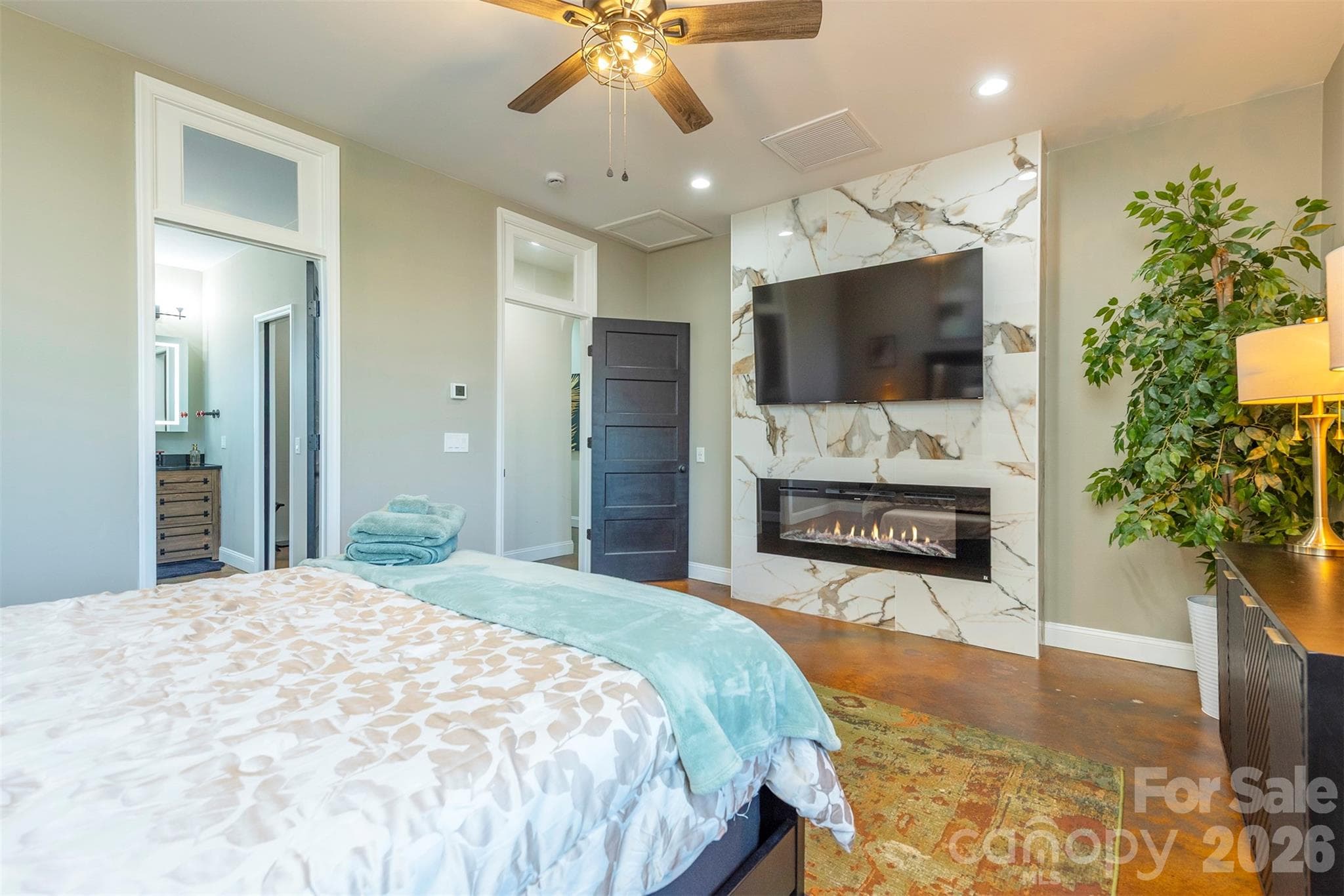 Condominium at Hendersonville, photo 23 of 38
