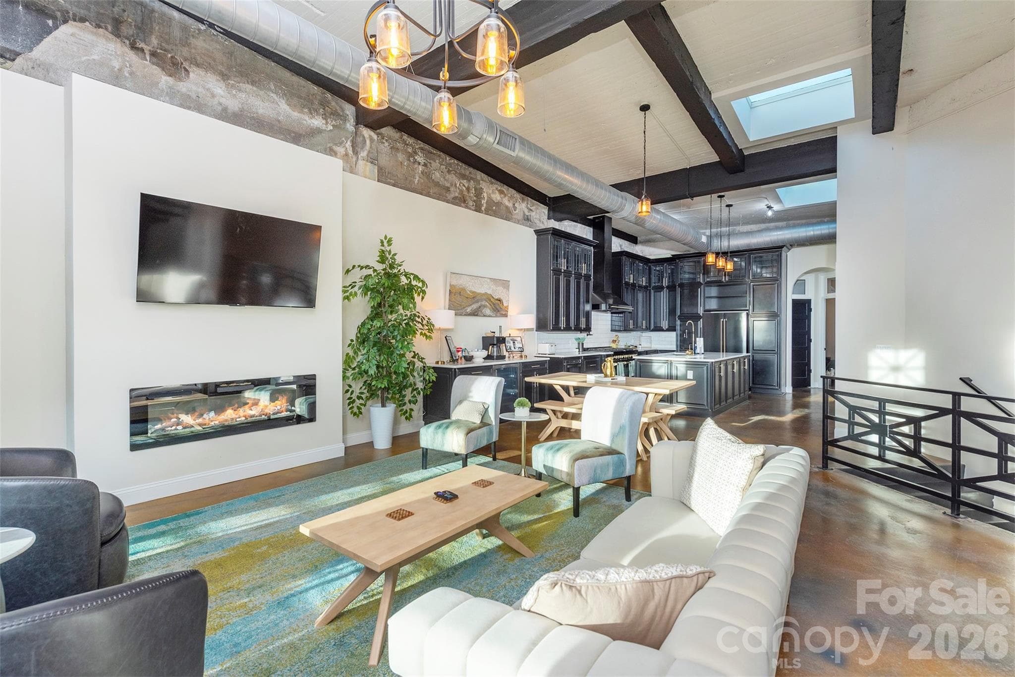 Condominium at Hendersonville, photo 11 of 38