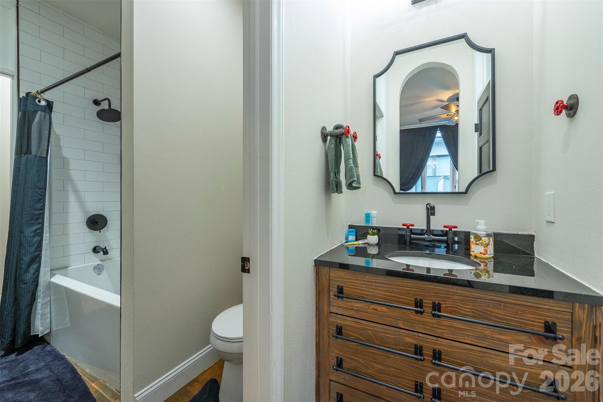 Condominium at Hendersonville, photo 28 of 38