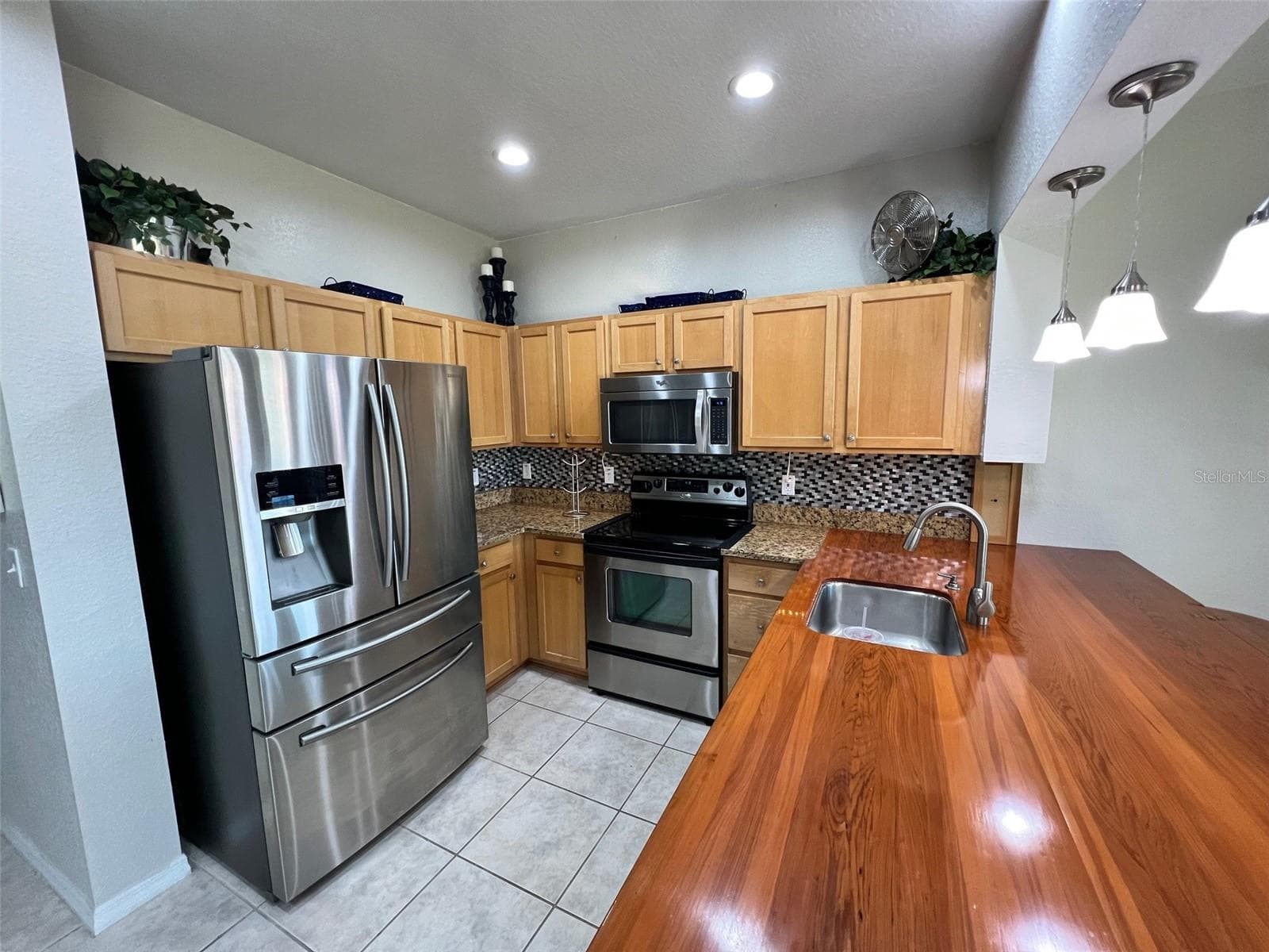 Single Family Residence at 9570 SE 136TH PL, SUMMERFIELD, photo 2 of 7