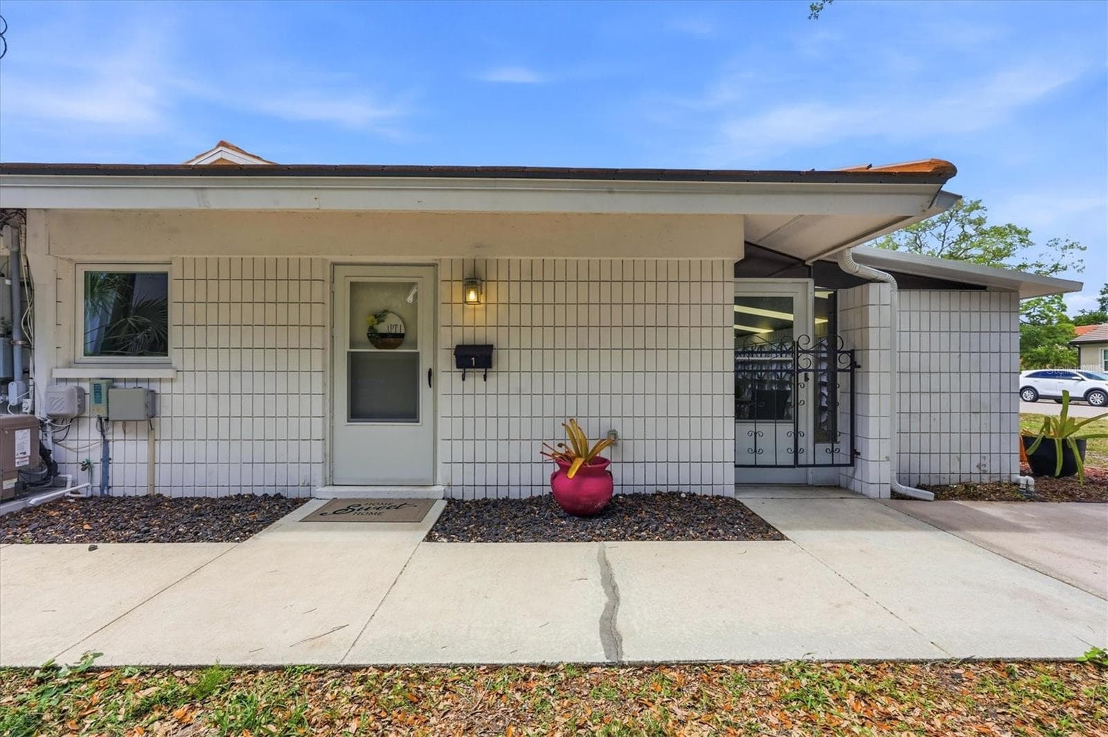 Villa at 405 MENENDEZ ST, VENICE, photo 2 of 34