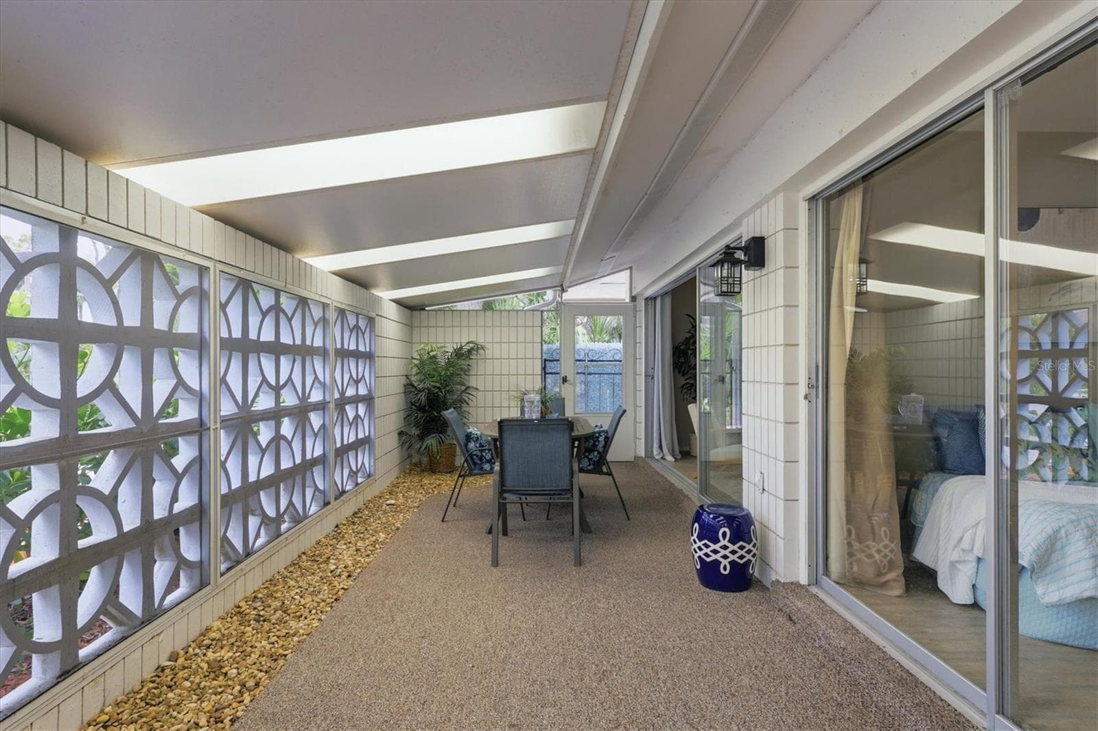 Villa at 405 MENENDEZ ST, VENICE, photo 26 of 34