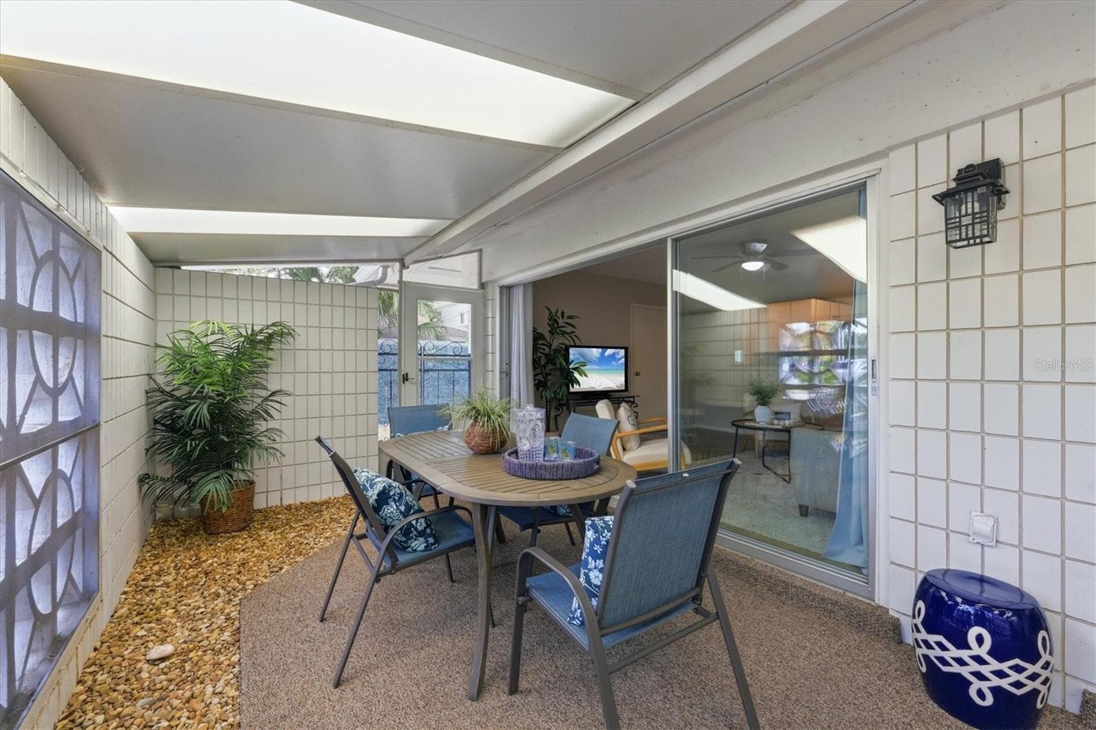 Villa at 405 MENENDEZ ST, VENICE, photo 27 of 34