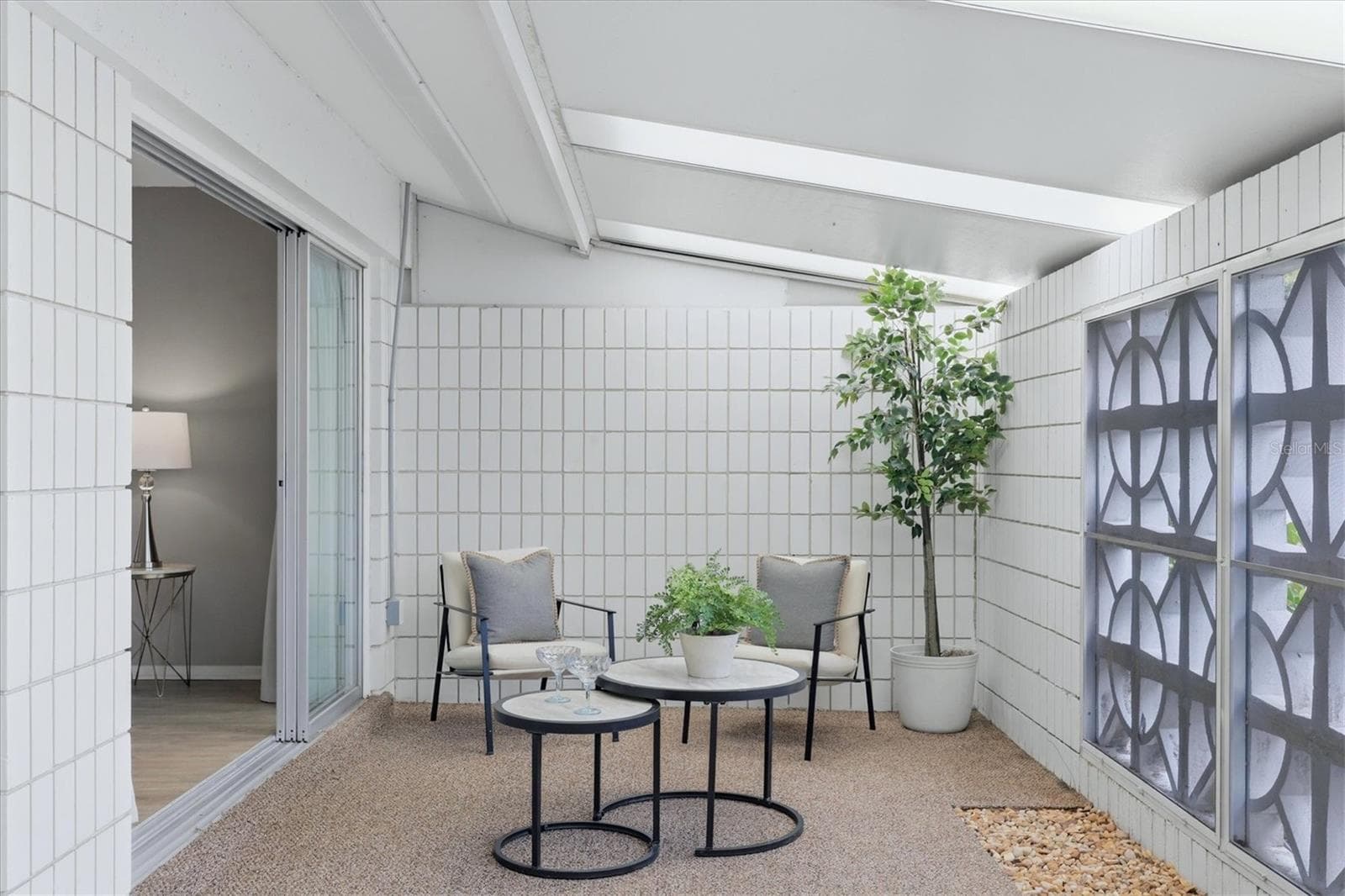 Villa at 405 MENENDEZ ST, VENICE, photo 29 of 34