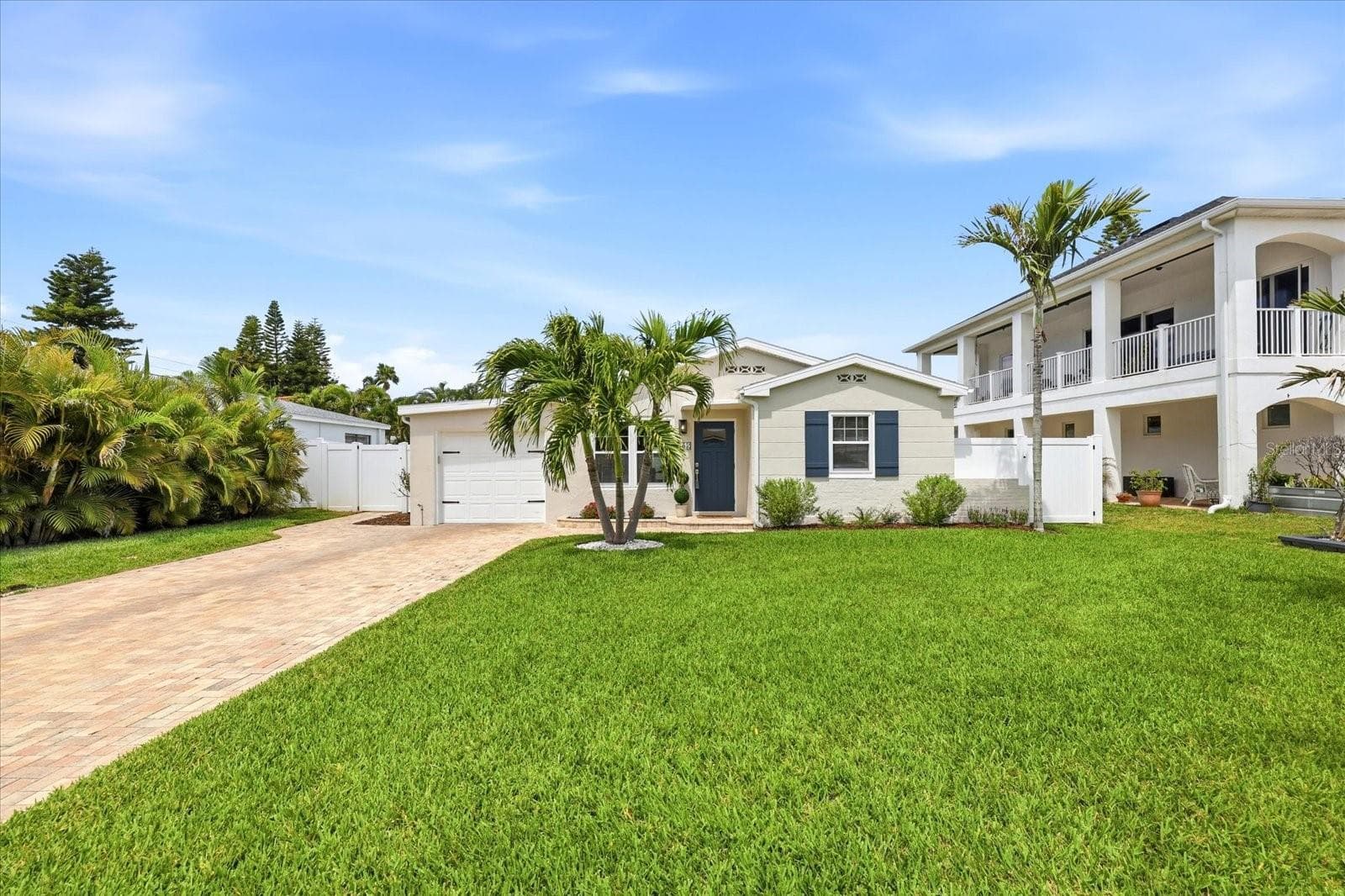 Single Family Residence at 105 3RD ST, BELLEAIR BEACH, photo 3 of 56