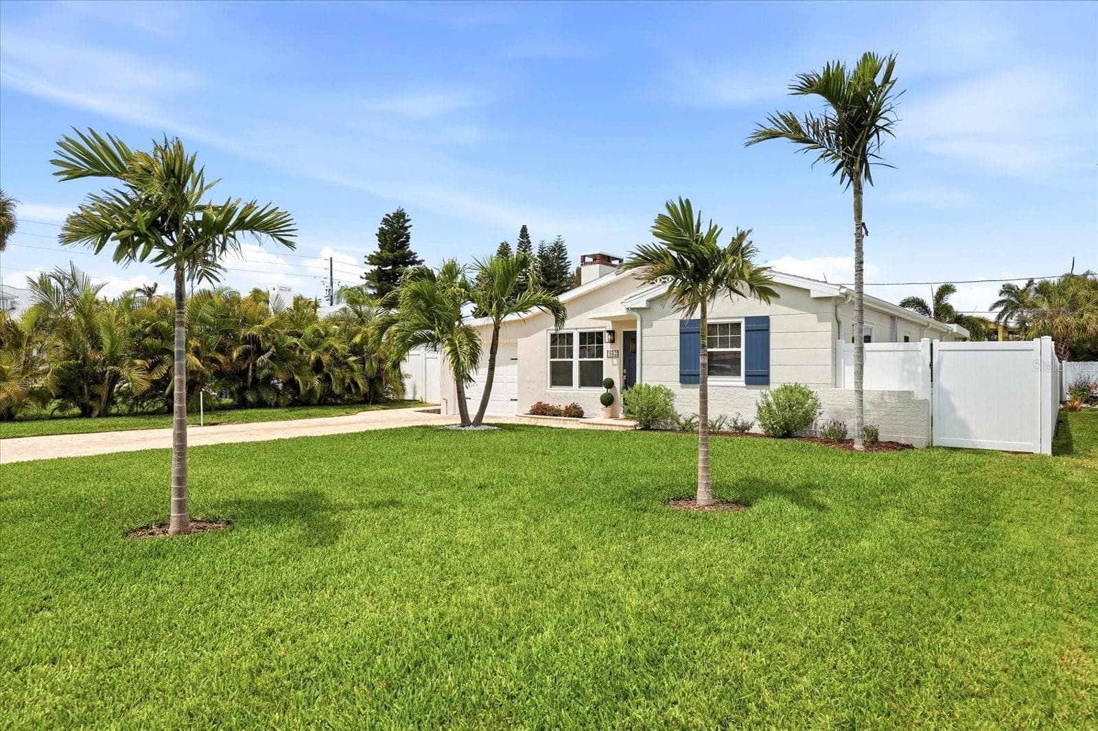 Single Family Residence at 105 3RD ST, BELLEAIR BEACH, photo 6 of 56
