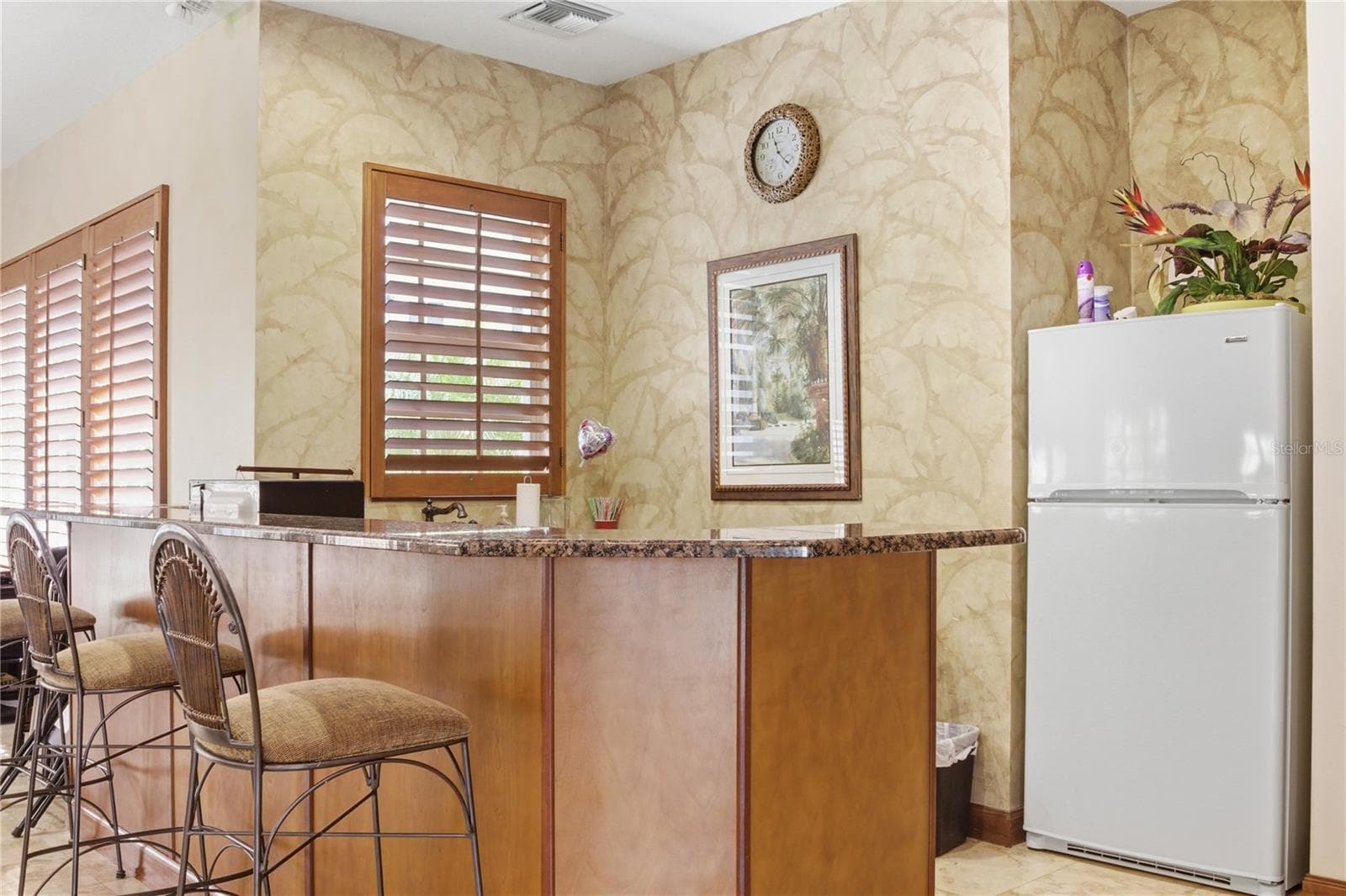 Social room, clubhouse - 12055 GANDY BLVD N #243, ST PETERSBURG