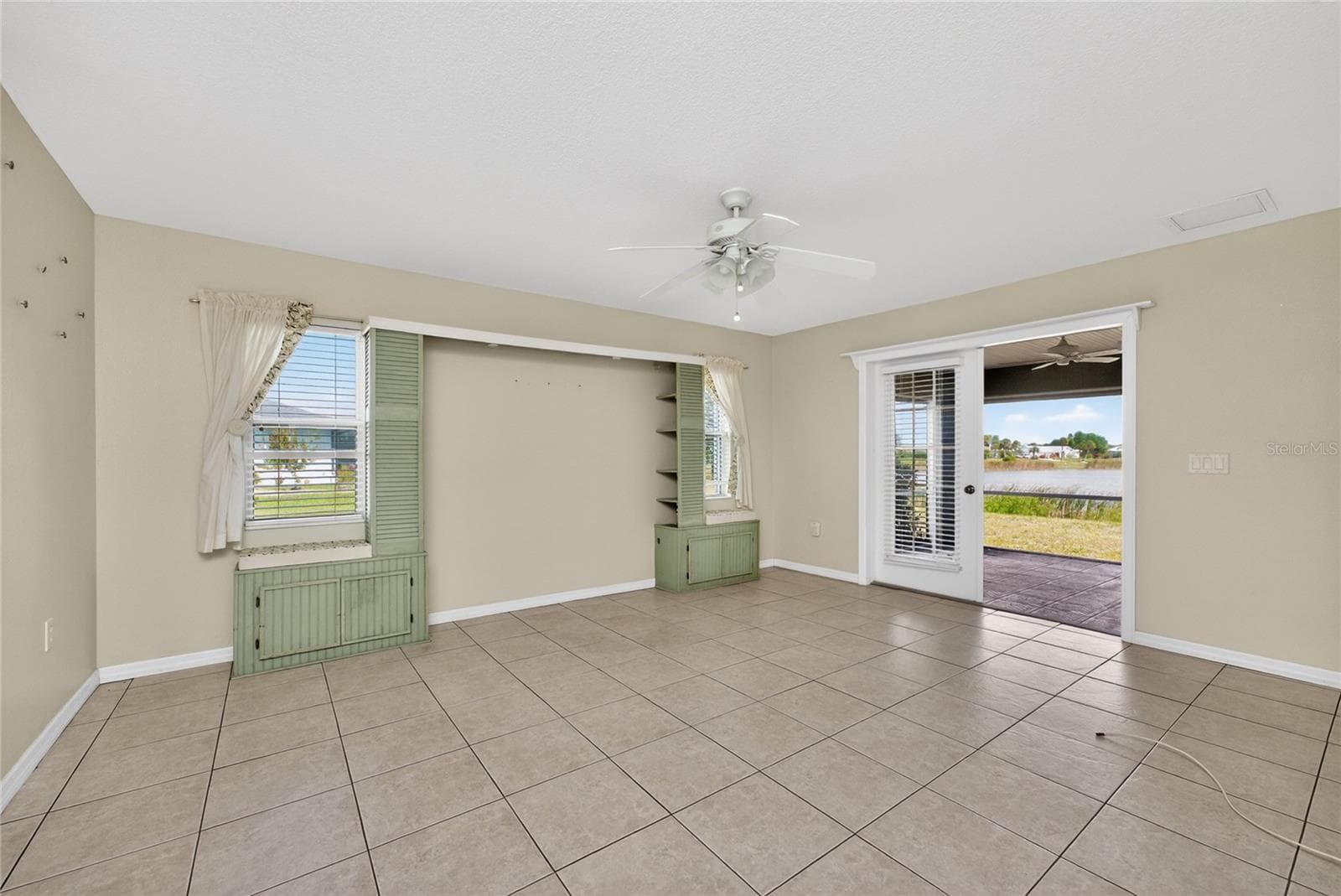 Master bed - 7110 SAN CASA DR, ENGLEWOOD