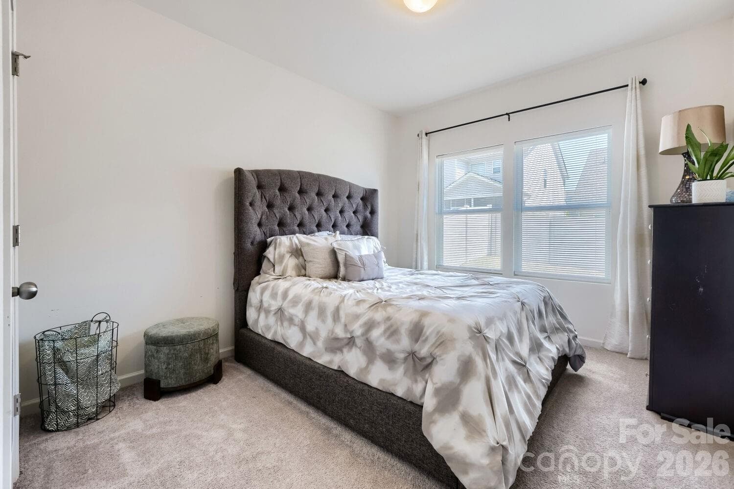 Guest bed on main level - 7004 Duncan Acres Drive, Belmont