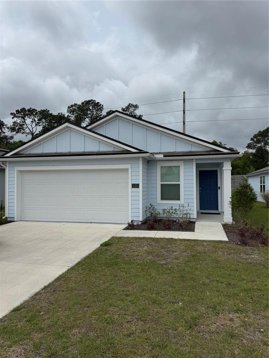 Front exterior - 203 CHESTERWOOD RD, ST AUGUSTINE