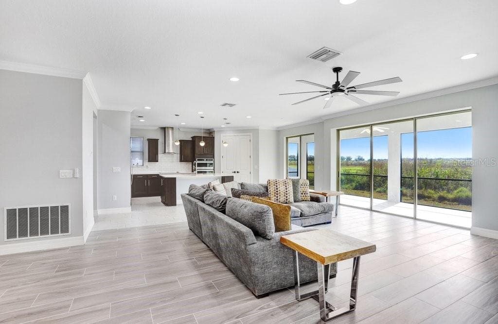 Single Family Residence at 11677 BRIGHTON KNOLL LOOP, RIVERVIEW, photo 18 of 30