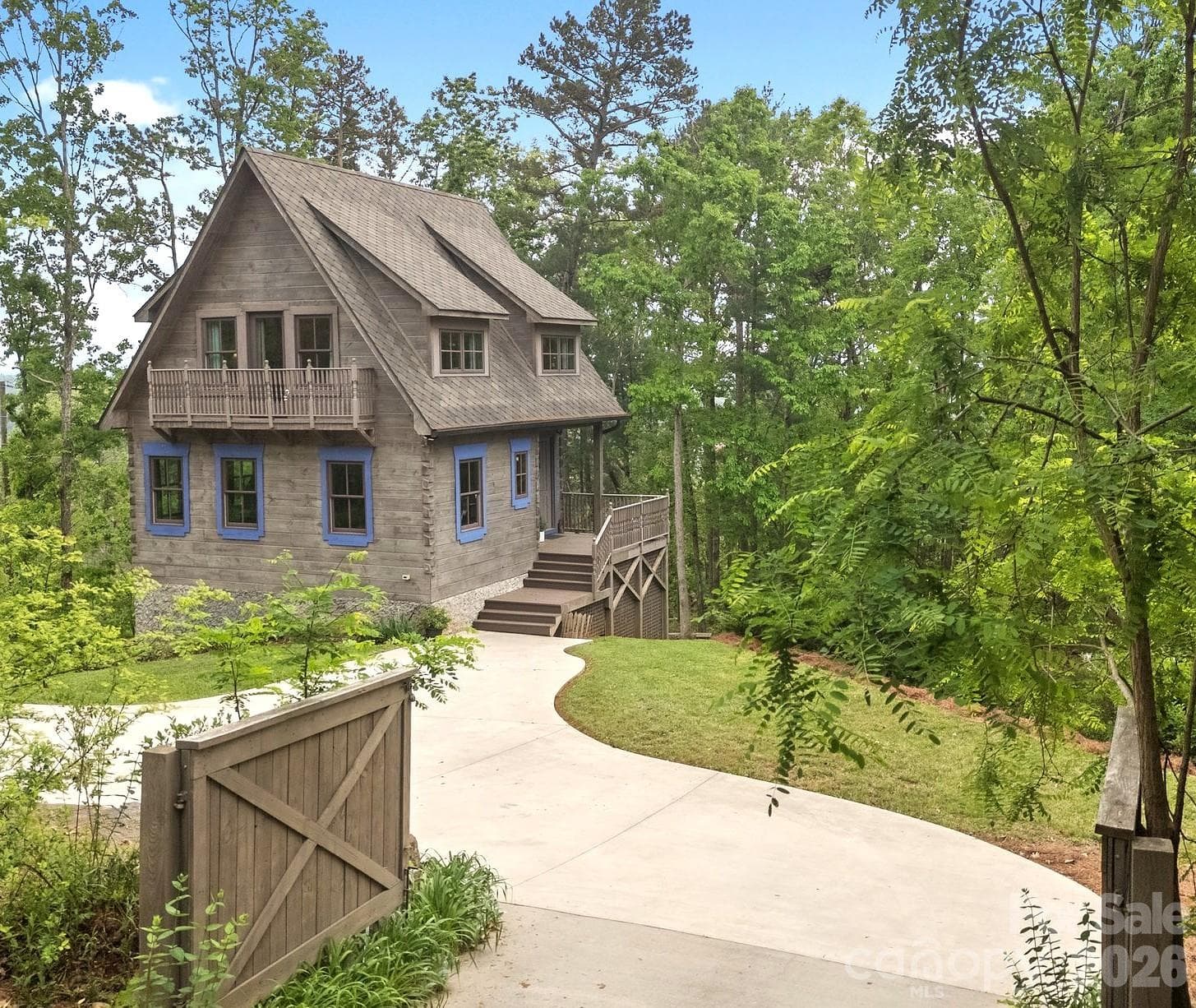 Inviting entrance - Asheville