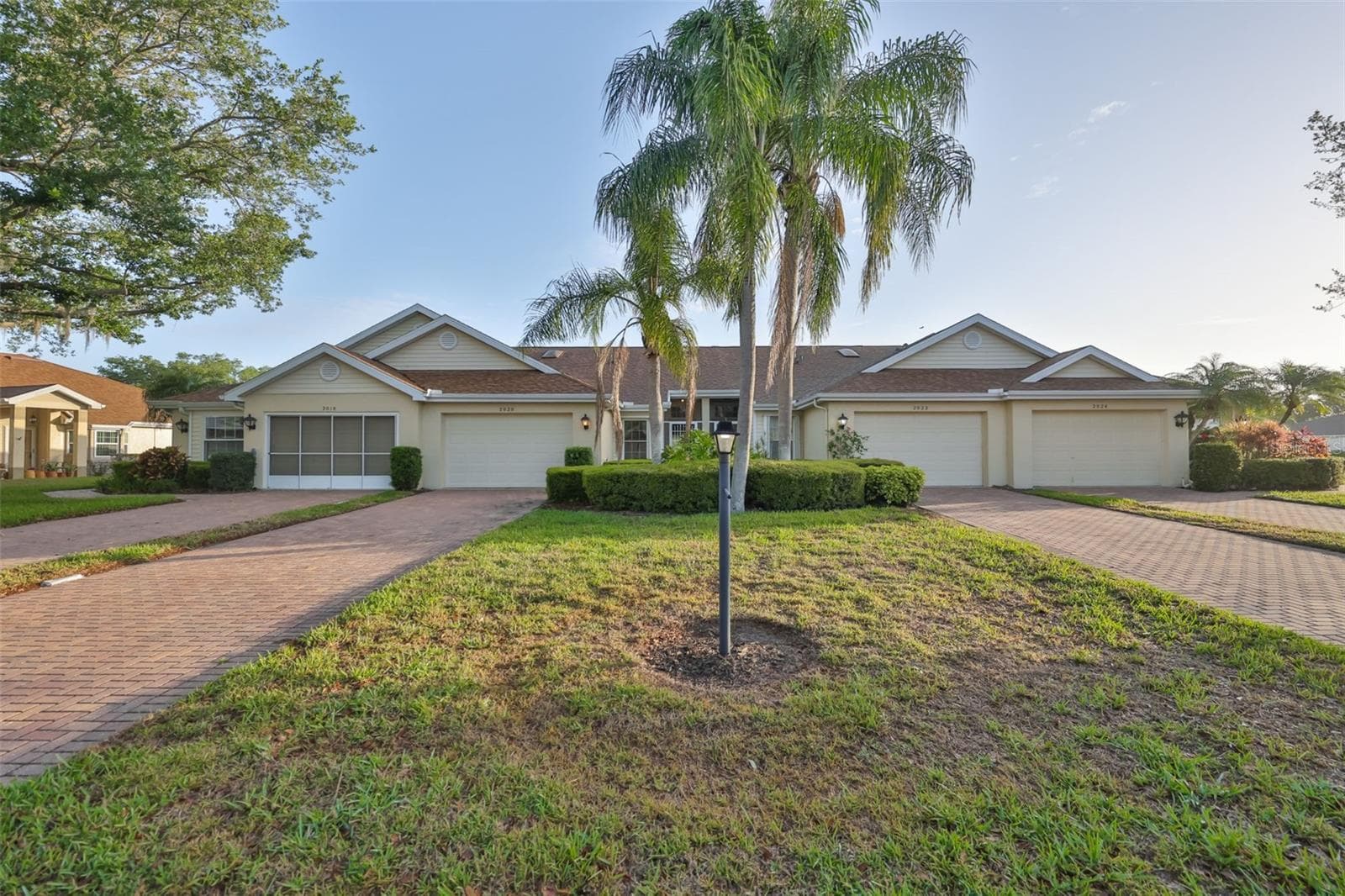 Condominium at 2020 NANTUCKET DR, SUN CITY CENTER, photo 4 of 75
