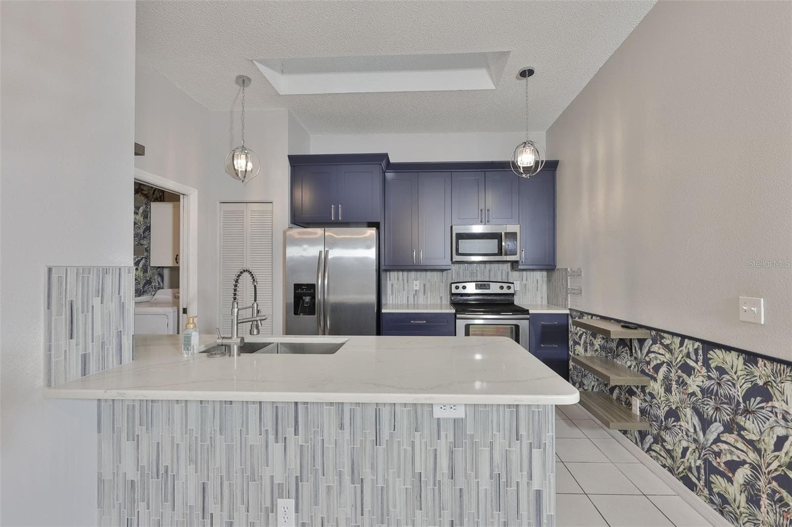 Condominium at 2020 NANTUCKET DR, SUN CITY CENTER, photo 19 of 75