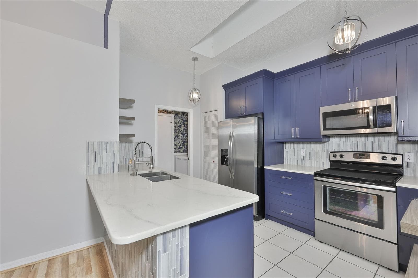 Condominium at 2020 NANTUCKET DR, SUN CITY CENTER, photo 22 of 75