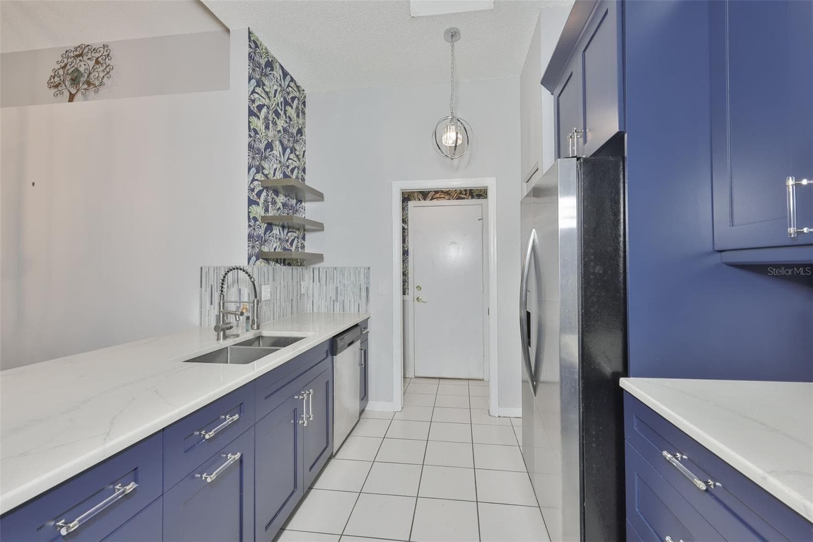 Condominium at 2020 NANTUCKET DR, SUN CITY CENTER, photo 23 of 75
