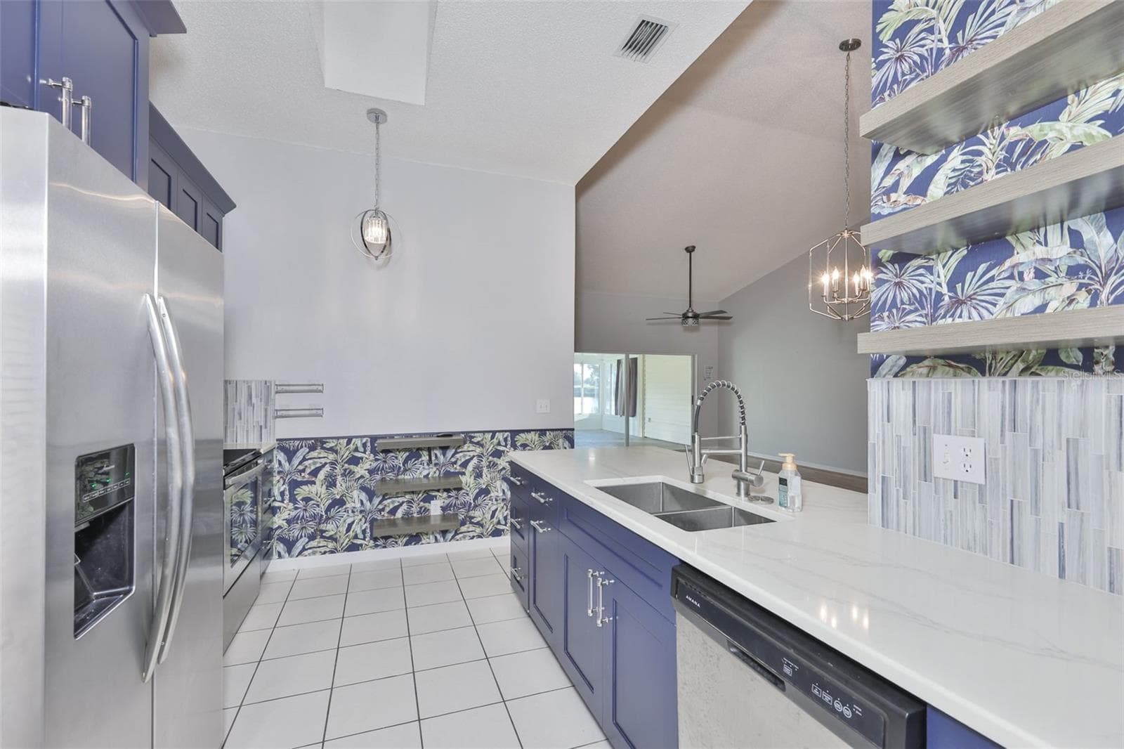 Condominium at 2020 NANTUCKET DR, SUN CITY CENTER, photo 24 of 75