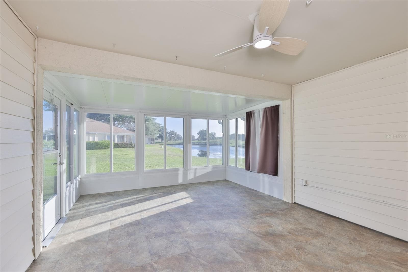 Condominium at 2020 NANTUCKET DR, SUN CITY CENTER, photo 42 of 75