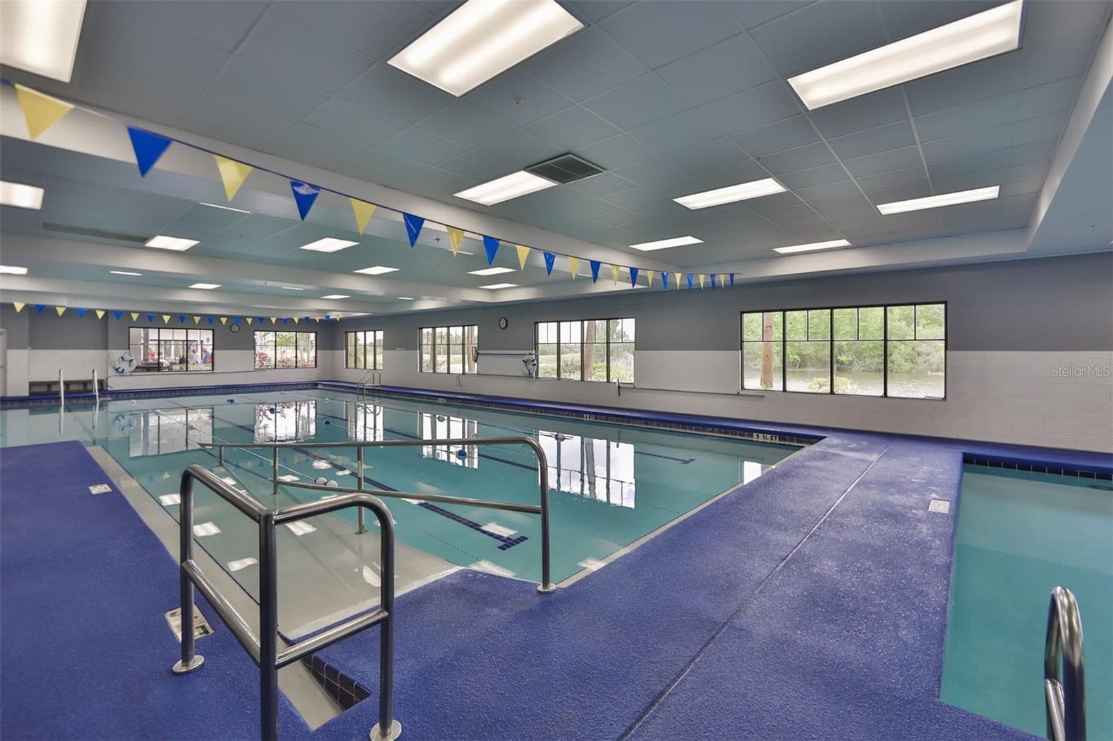 Condominium at 2020 NANTUCKET DR, SUN CITY CENTER, photo 62 of 75