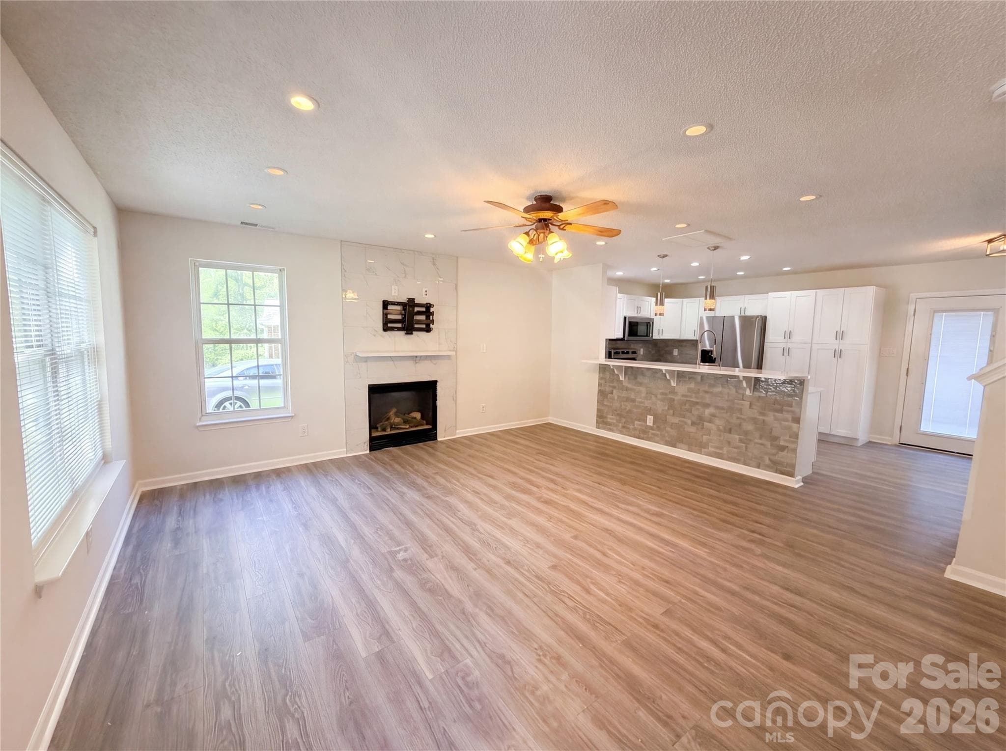 Single Family Residence at 6032 Briggs Drive, Charlotte, photo 3 of 17