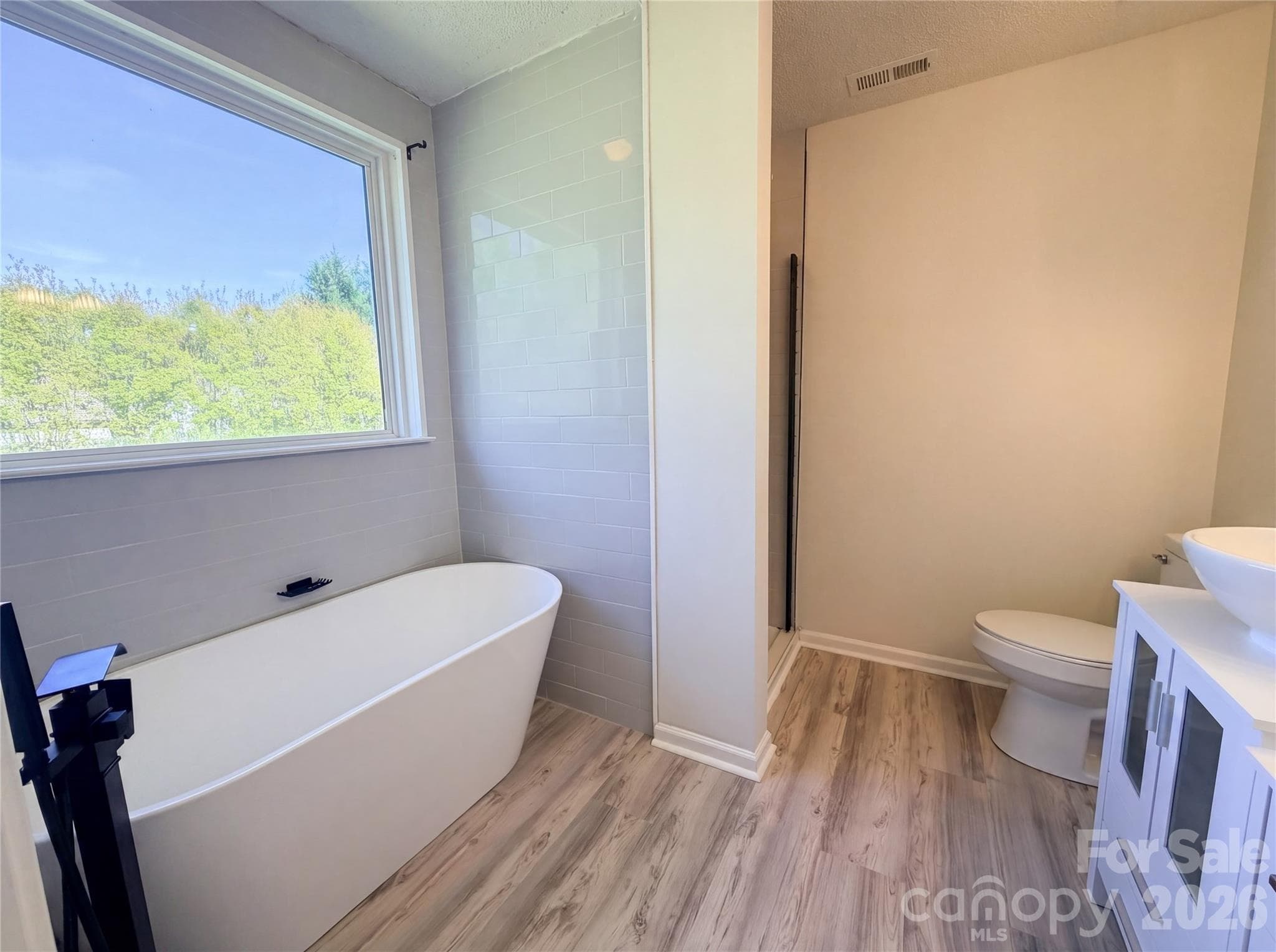 Single Family Residence at 6032 Briggs Drive, Charlotte, photo 15 of 17