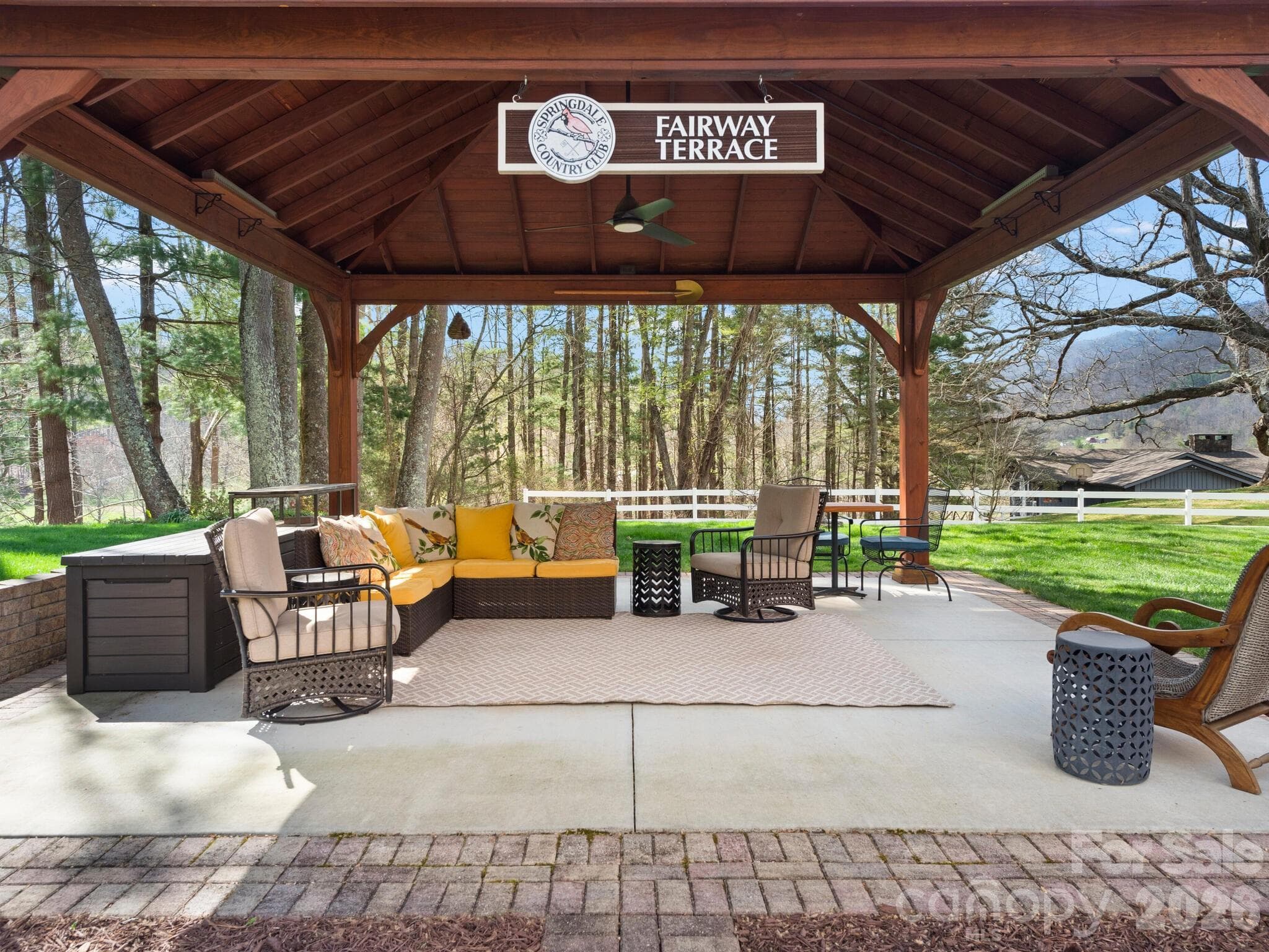 Covered Pavilion - 223 Fairway Terrace, Canton