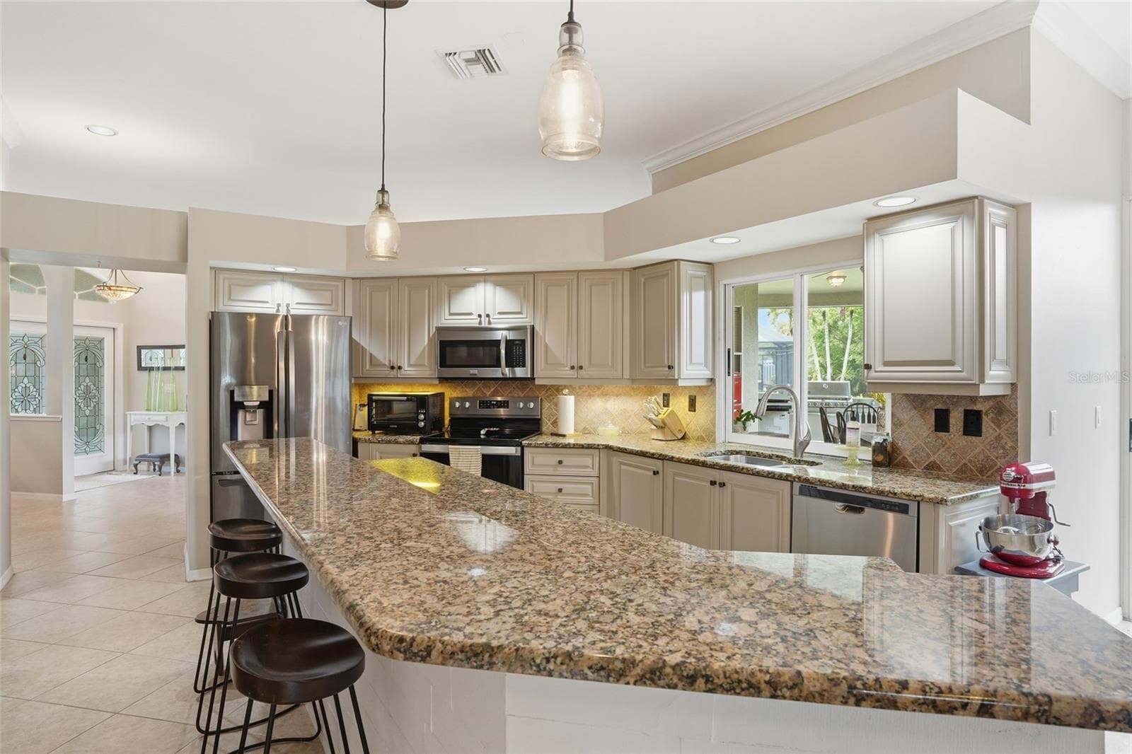Single Family Residence at 12761 DRESDEN CT, FORT MYERS, photo 13 of 47