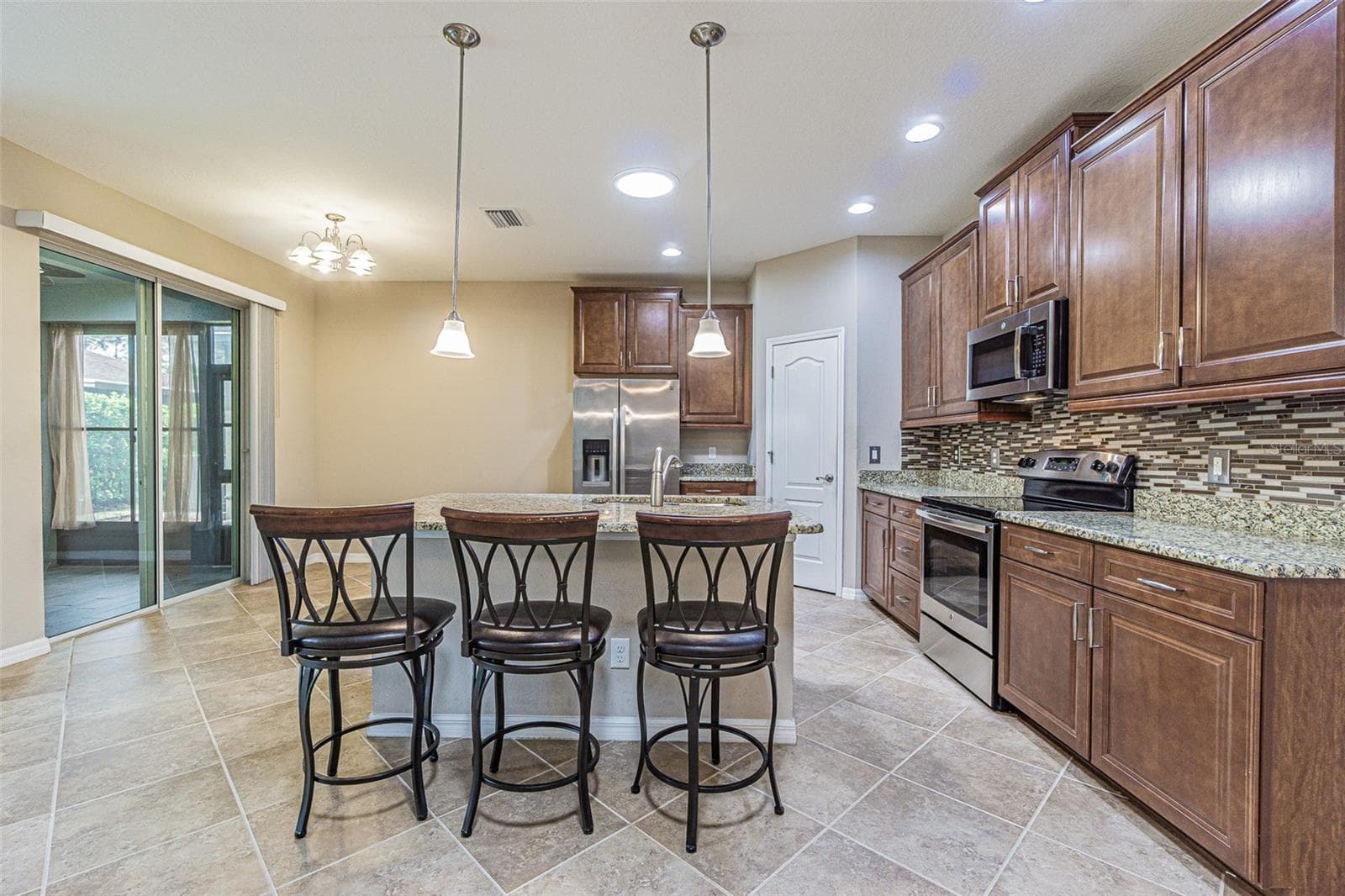 Single Family Residence at 9936 GAP WEDGE DR, SAN ANTONIO, photo 5 of 35