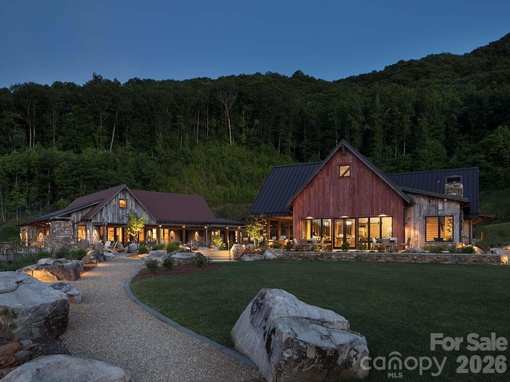 A beautiful place to spend the evening - Sylva
