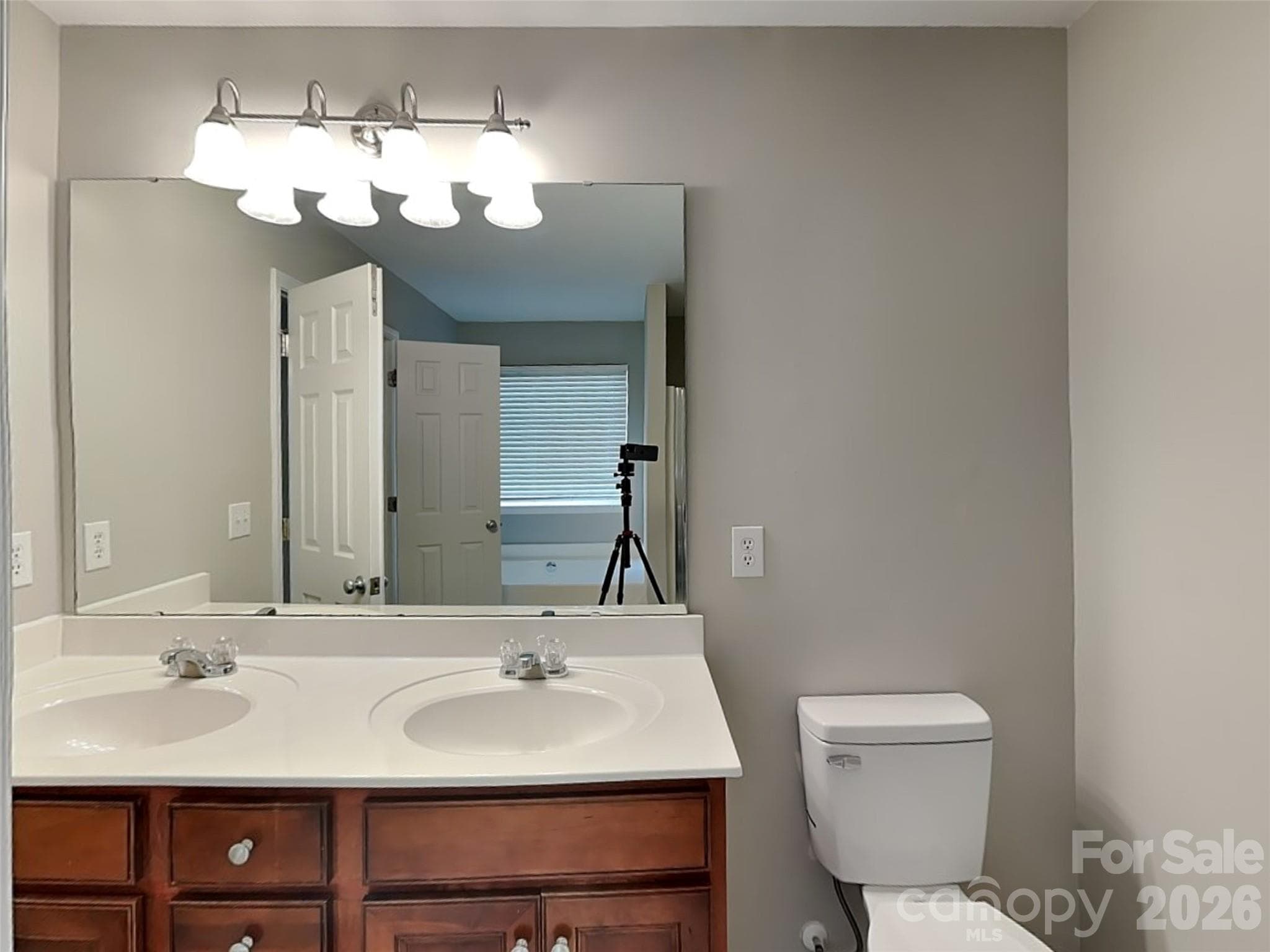 Primary bathroom - Matthews