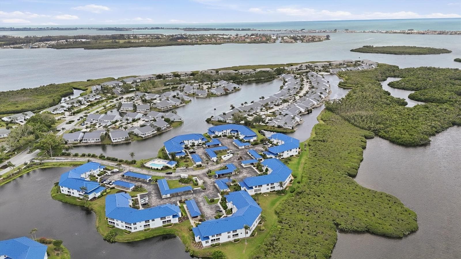 Condominium at 972 SANDPIPER CIR #972, BRADENTON, photo 42 of 67