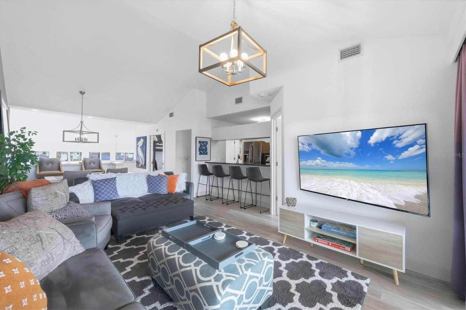 Spacious living room! - 972 SANDPIPER CIR #972, BRADENTON