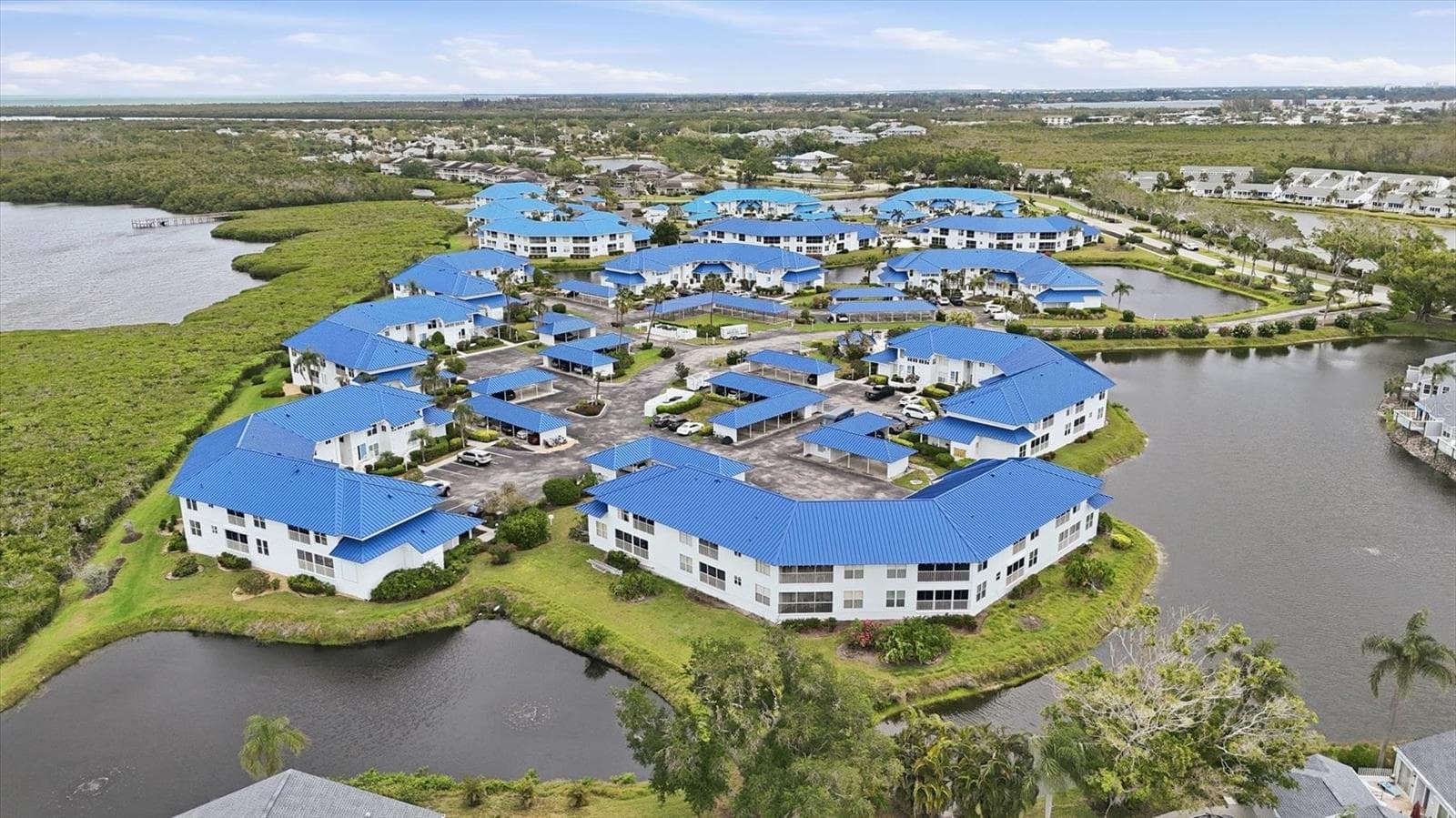 Condominium at 972 SANDPIPER CIR #972, BRADENTON, photo 45 of 67
